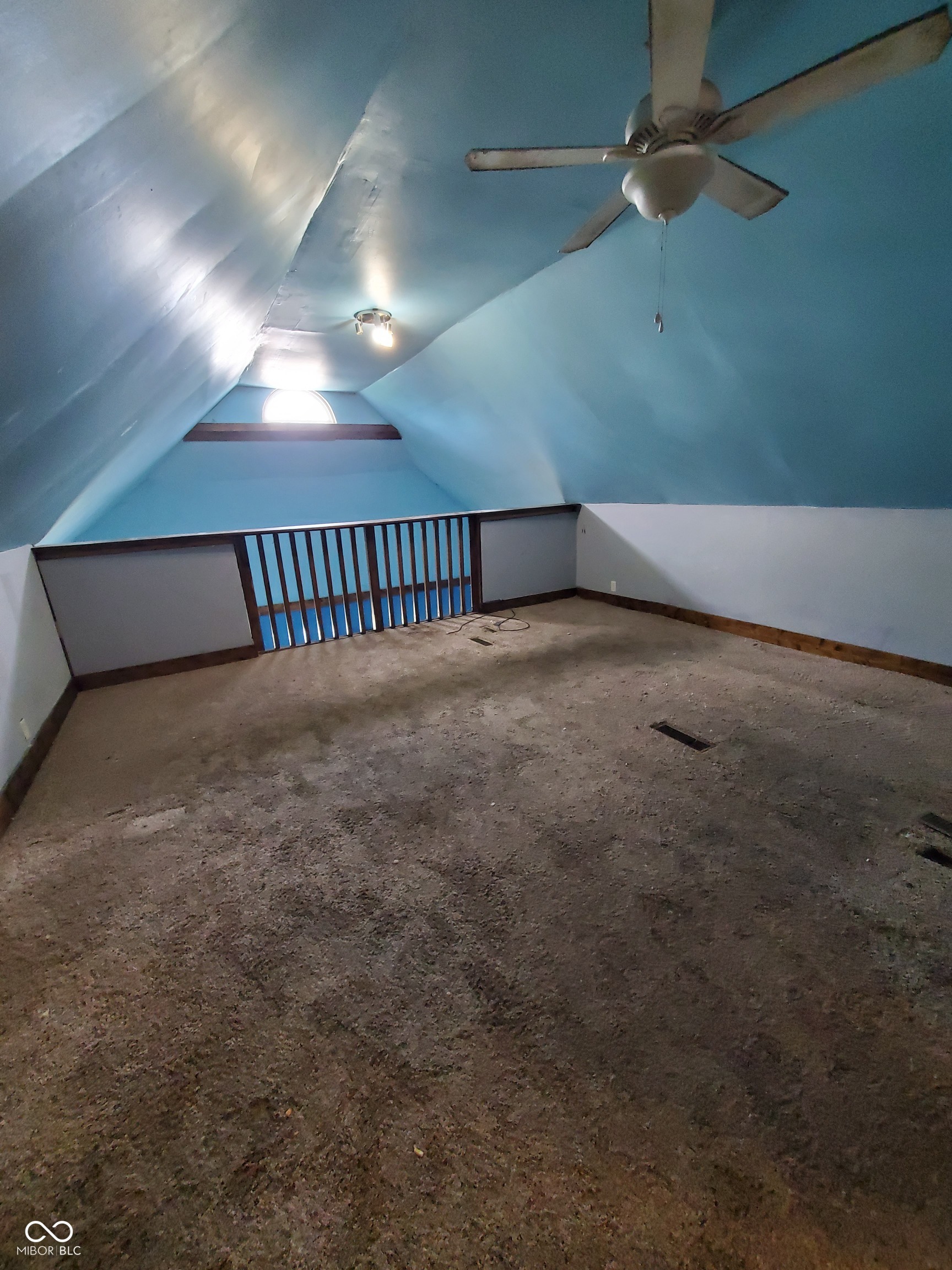 2809 Columbia Avenue