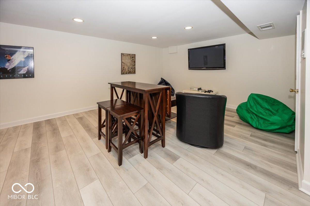 1720 Sturbridge Road