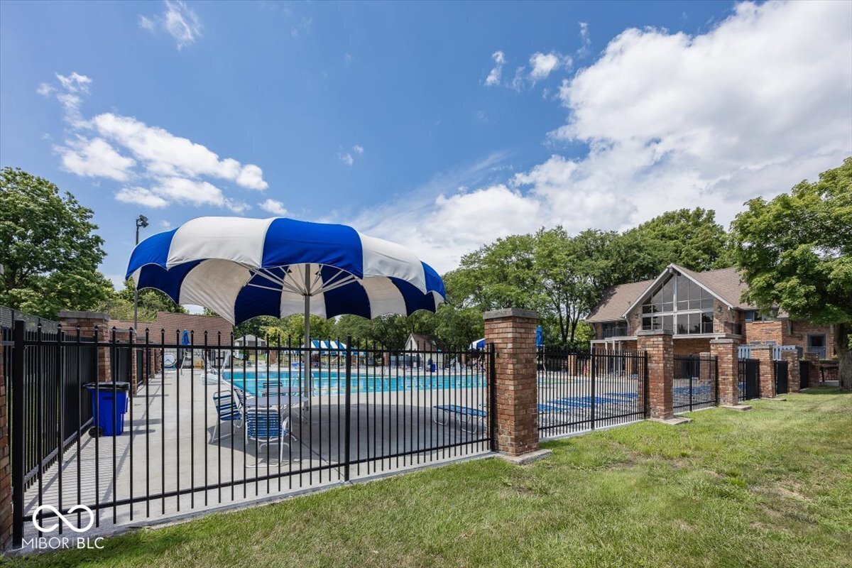 1720 Sturbridge Road