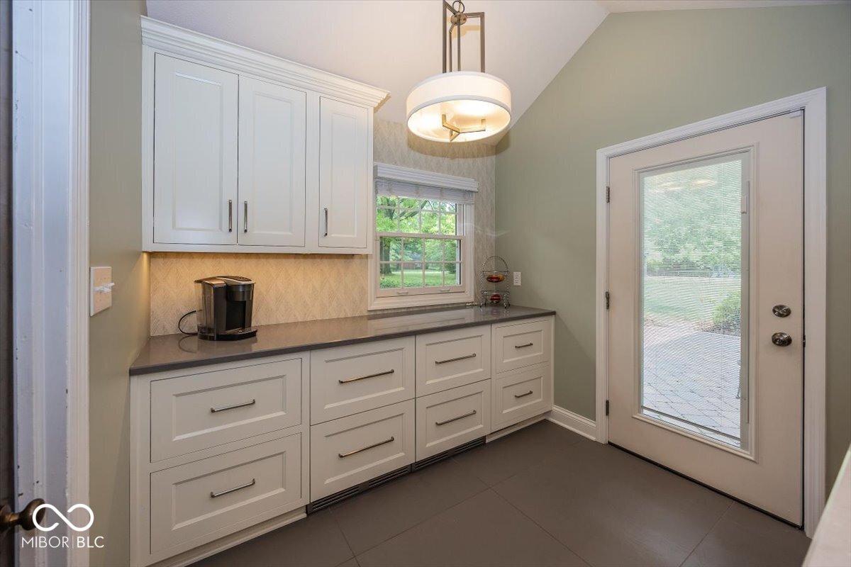 1720 Sturbridge Road