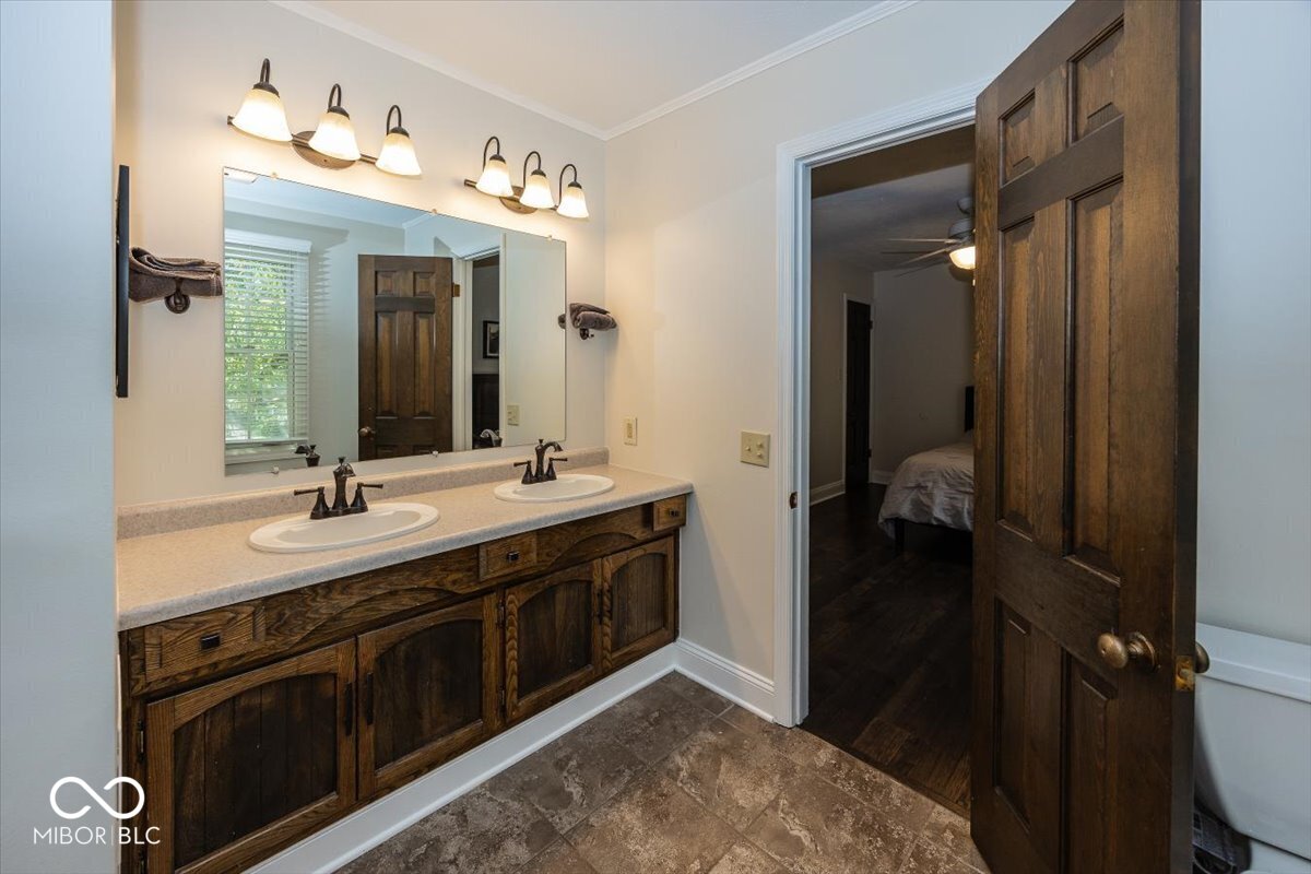 1720 Sturbridge Road