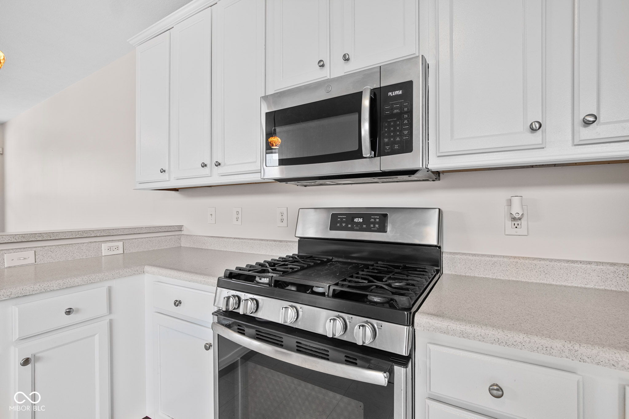 2053 Bellefontaine Street