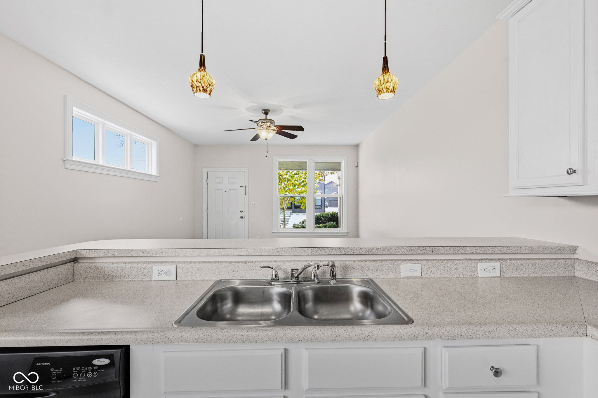 2053 Bellefontaine Street