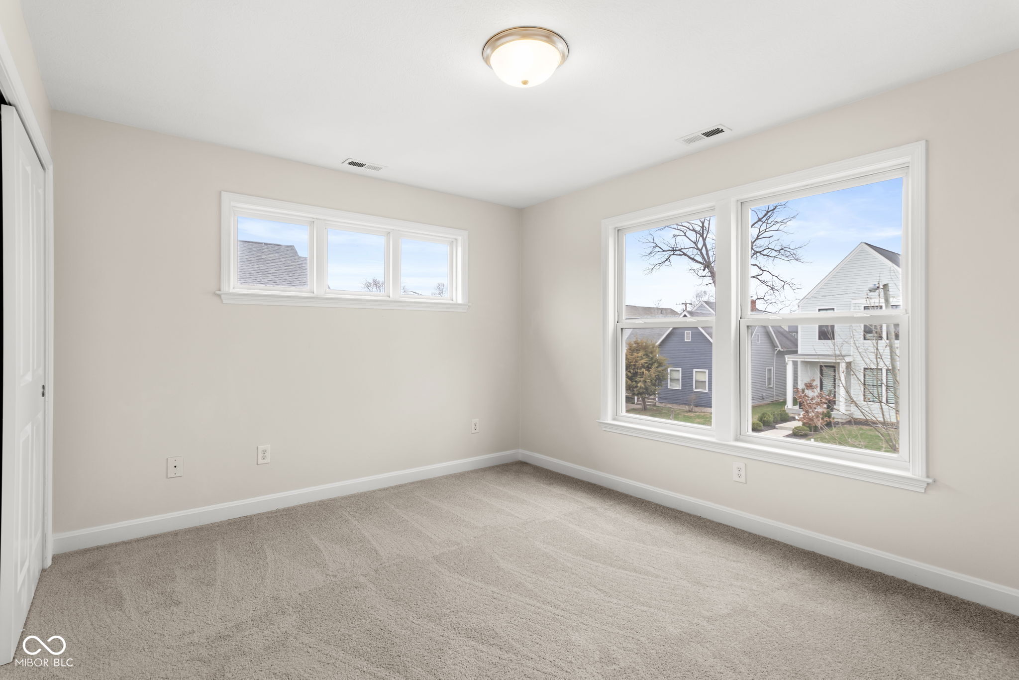 2053 Bellefontaine Street