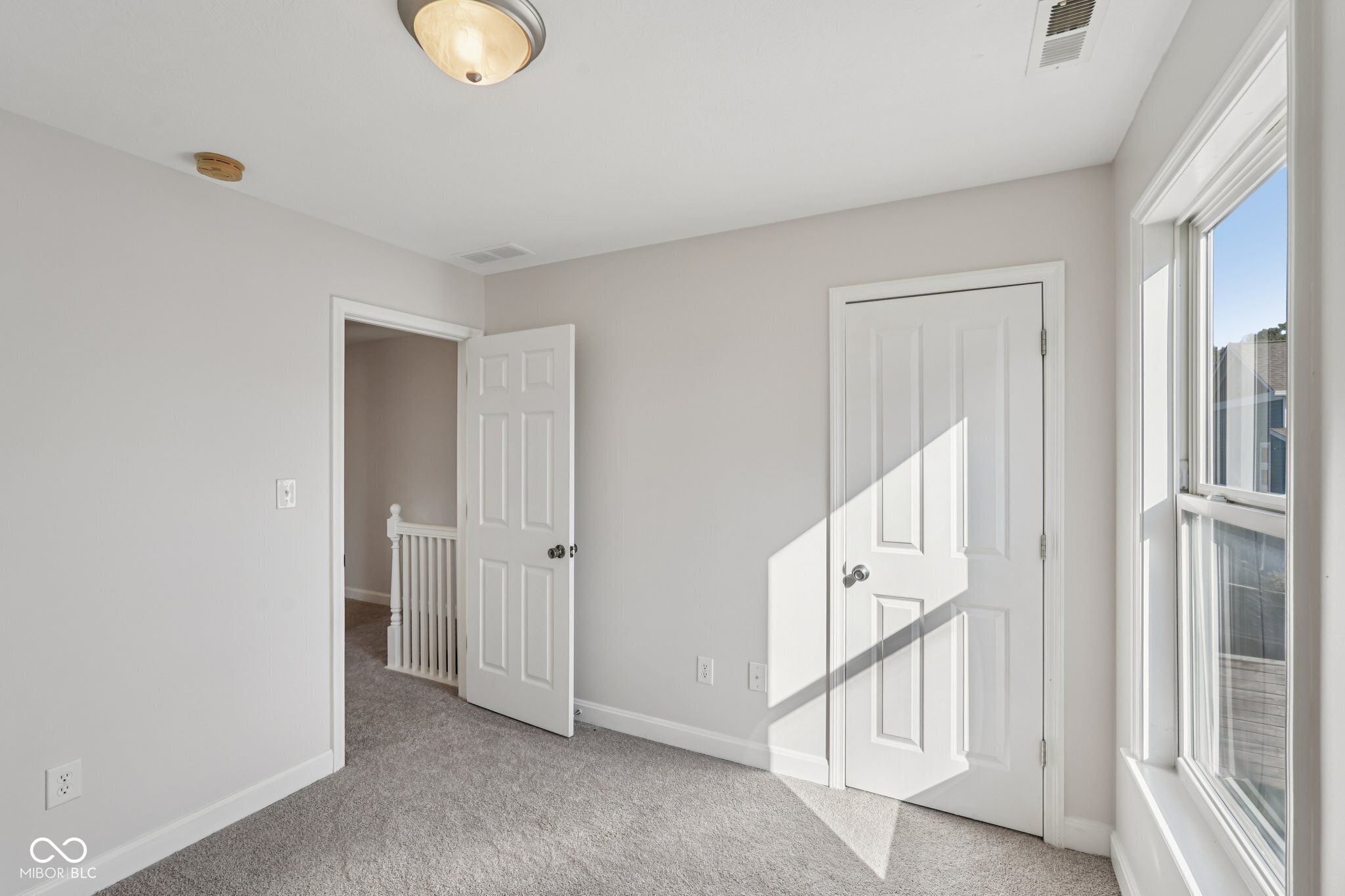 2053 Bellefontaine Street