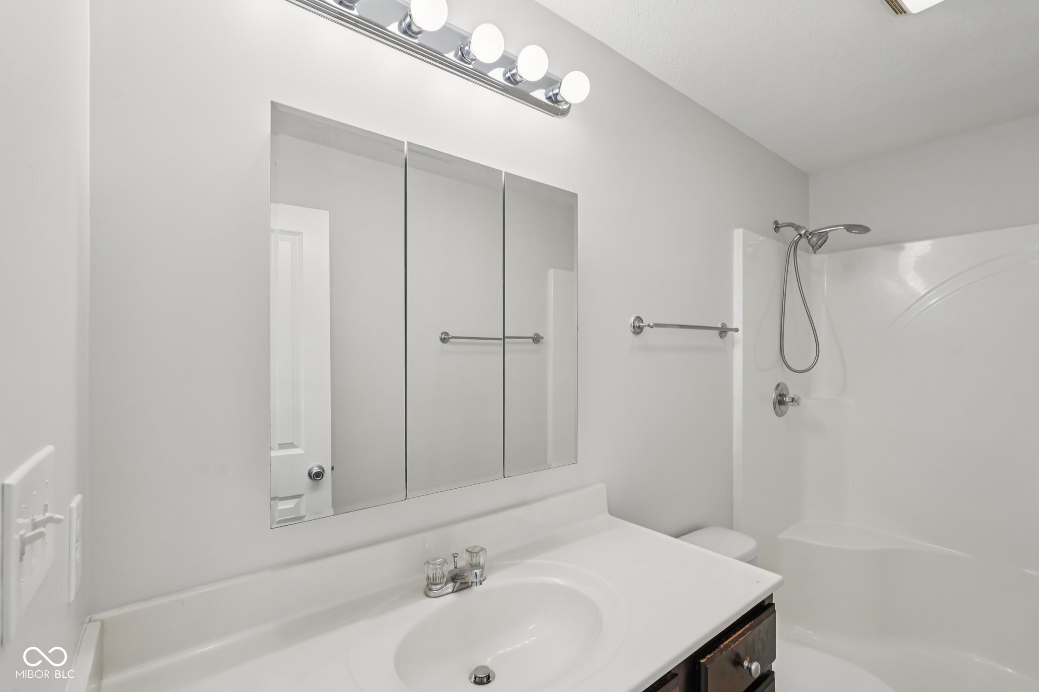 2053 Bellefontaine Street