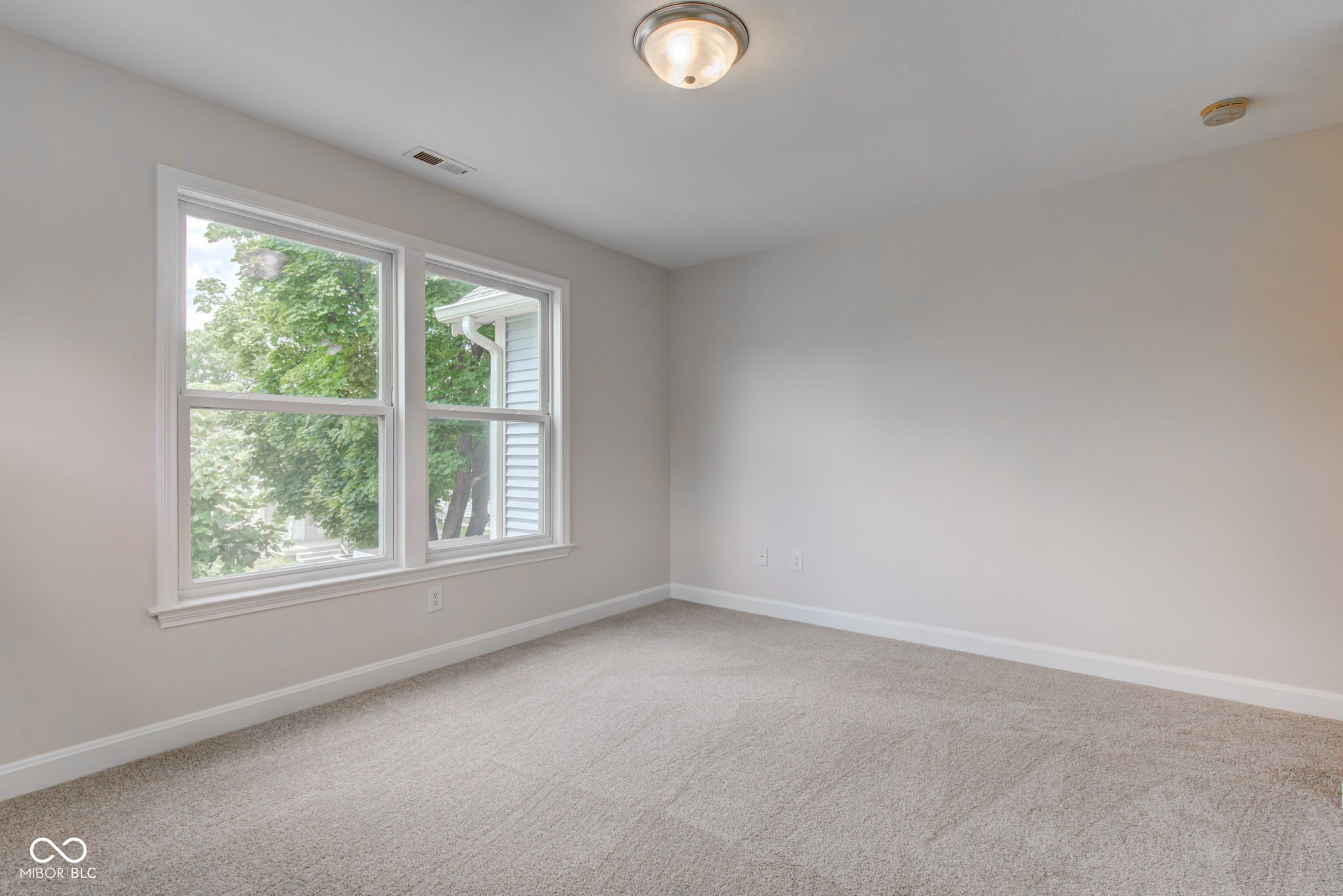 2053 Bellefontaine Street