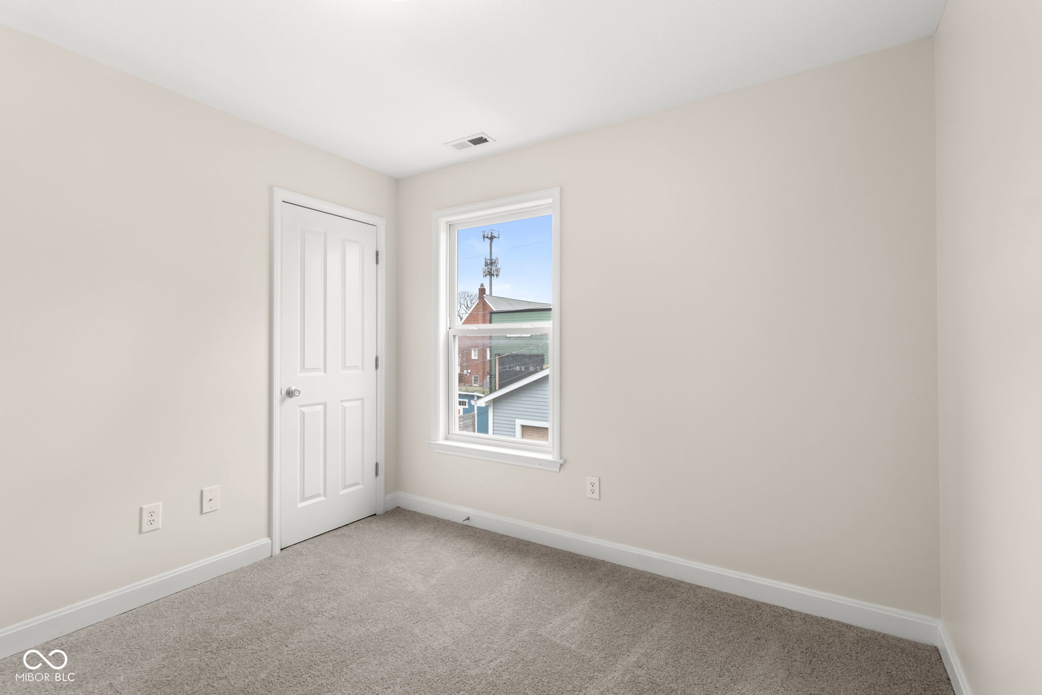 2053 Bellefontaine Street