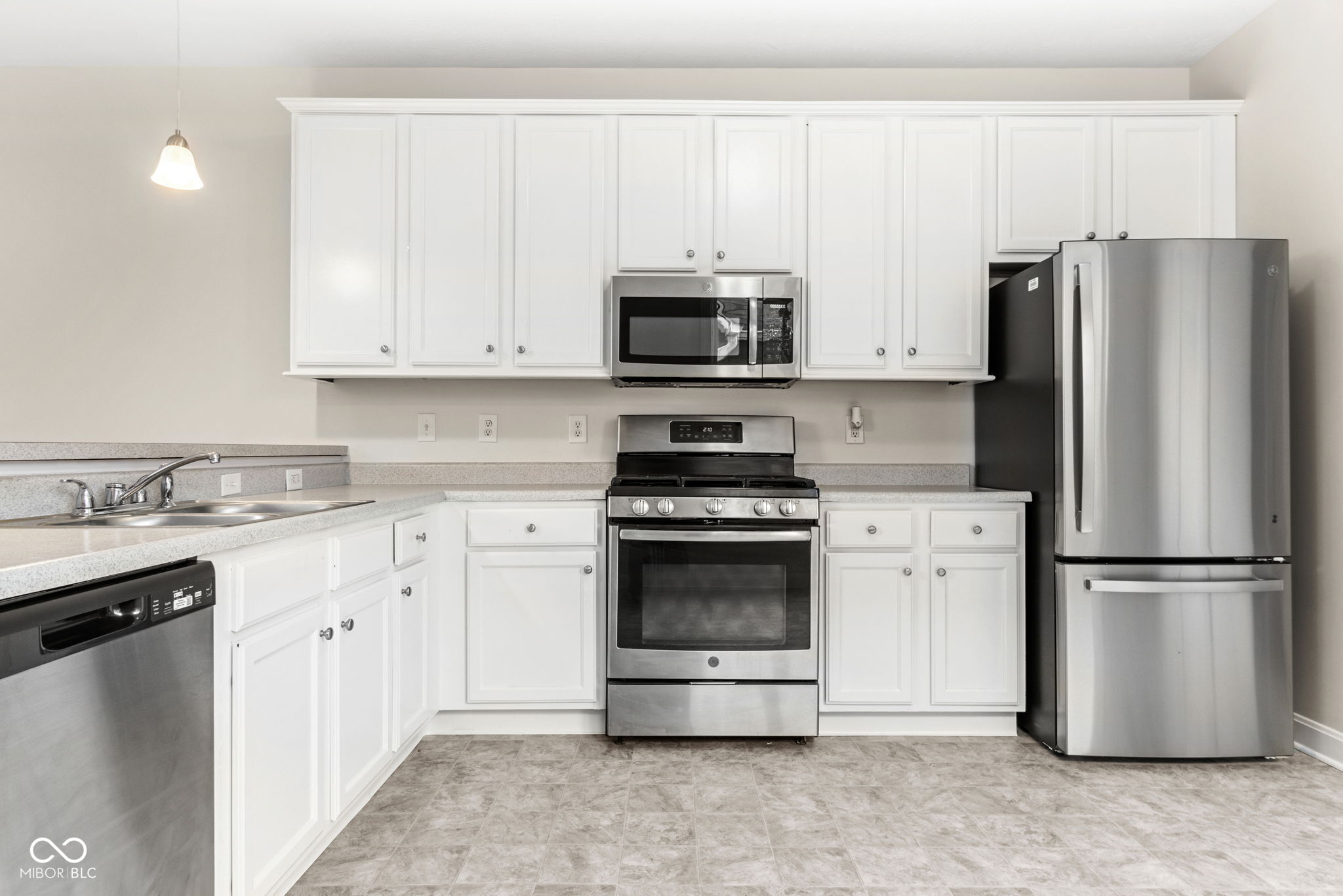 2053 Bellefontaine Street