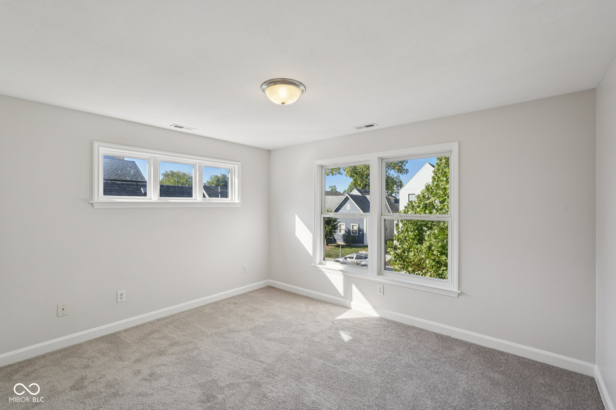 2053 Bellefontaine Street