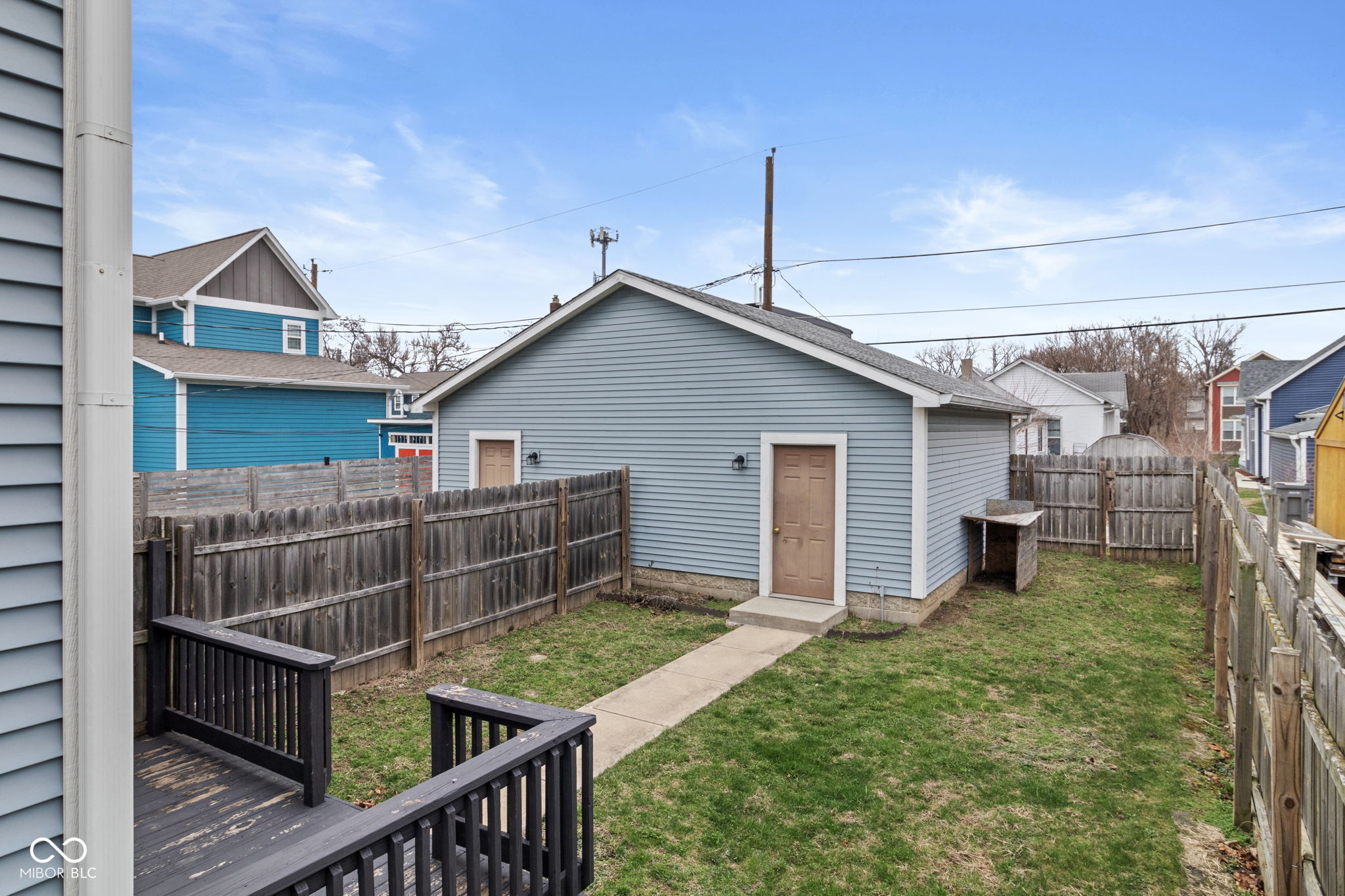 2053 Bellefontaine Street