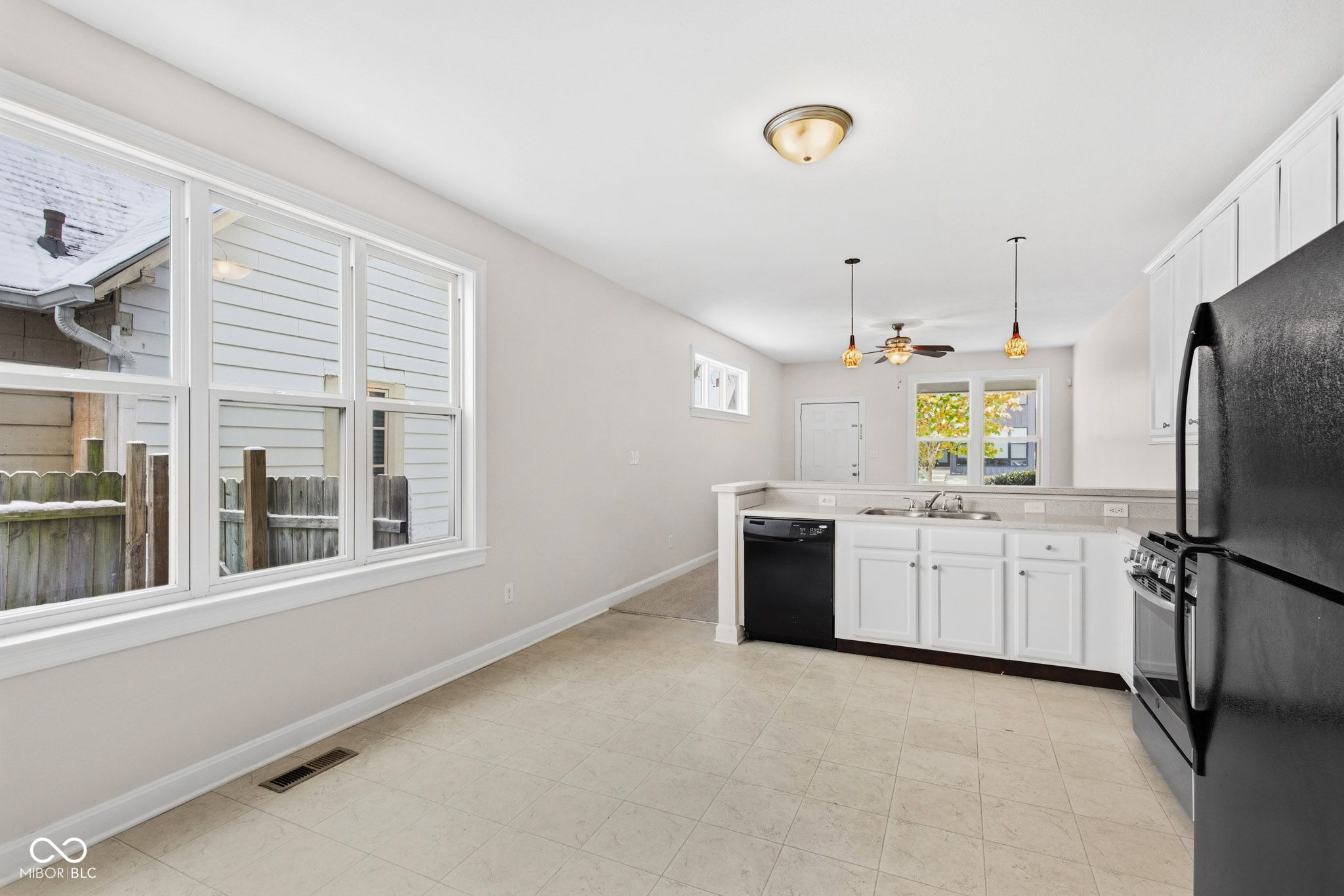 2053 Bellefontaine Street