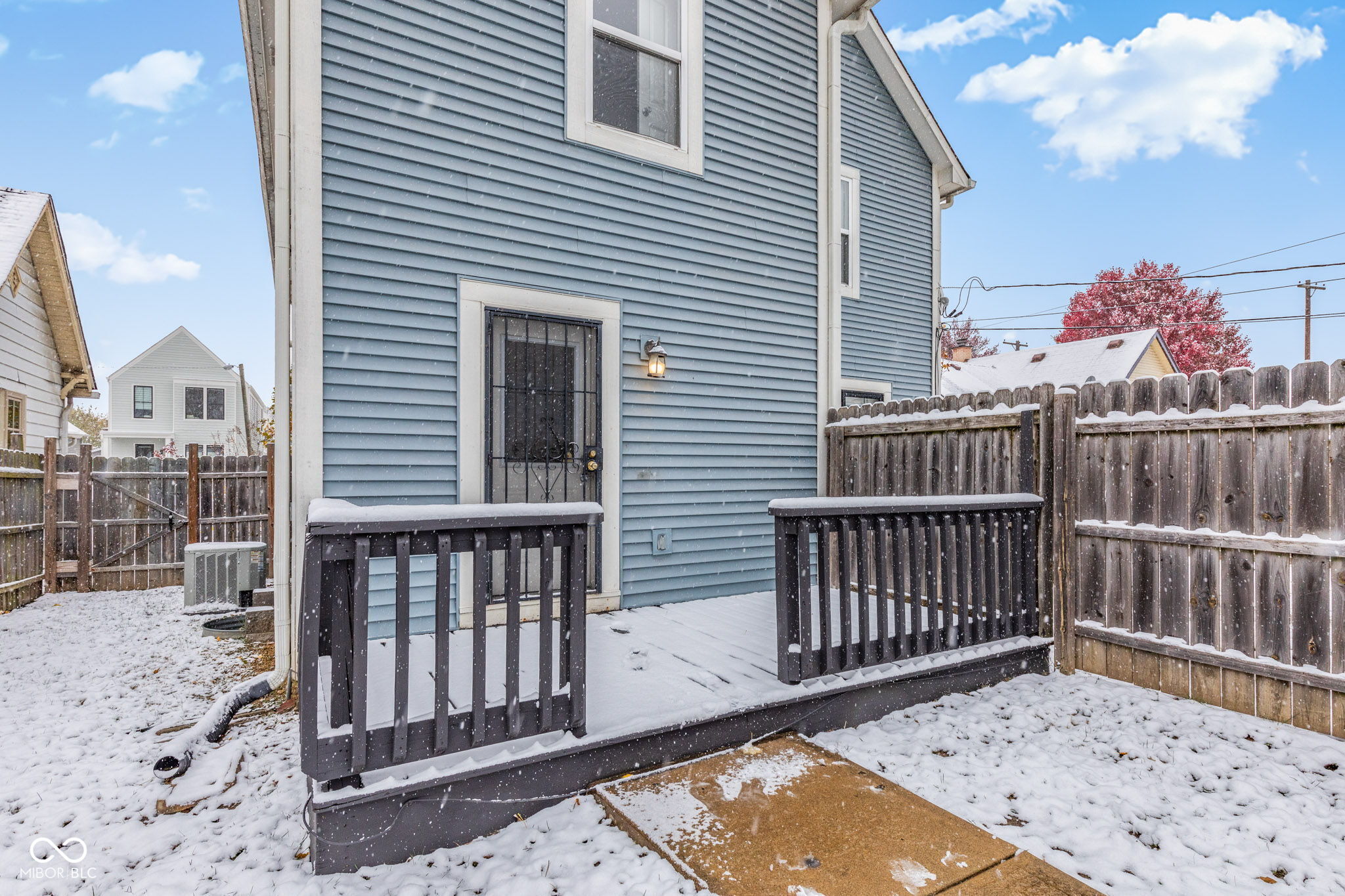 2053 Bellefontaine Street