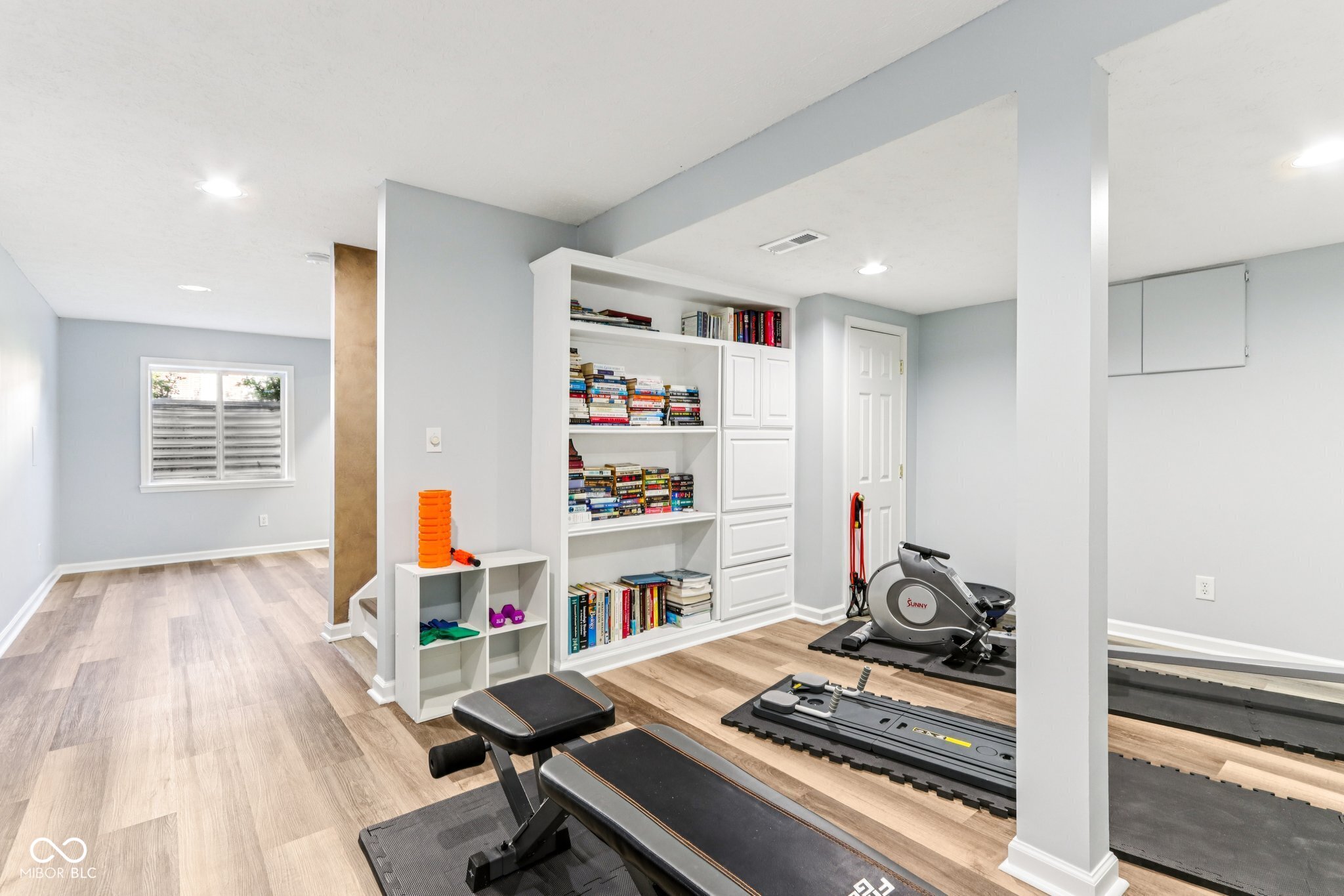 4100 Field Master Circle