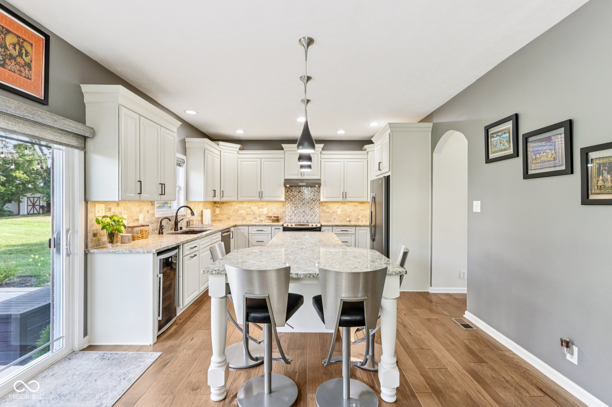 4100 Field Master Circle