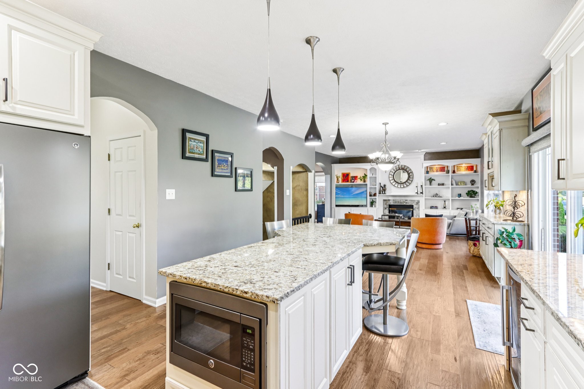 4100 Field Master Circle