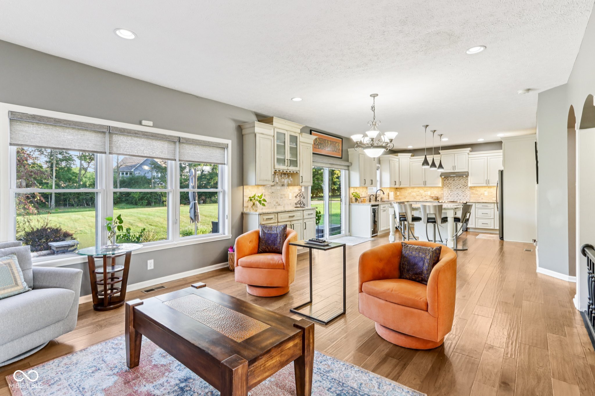 4100 Field Master Circle