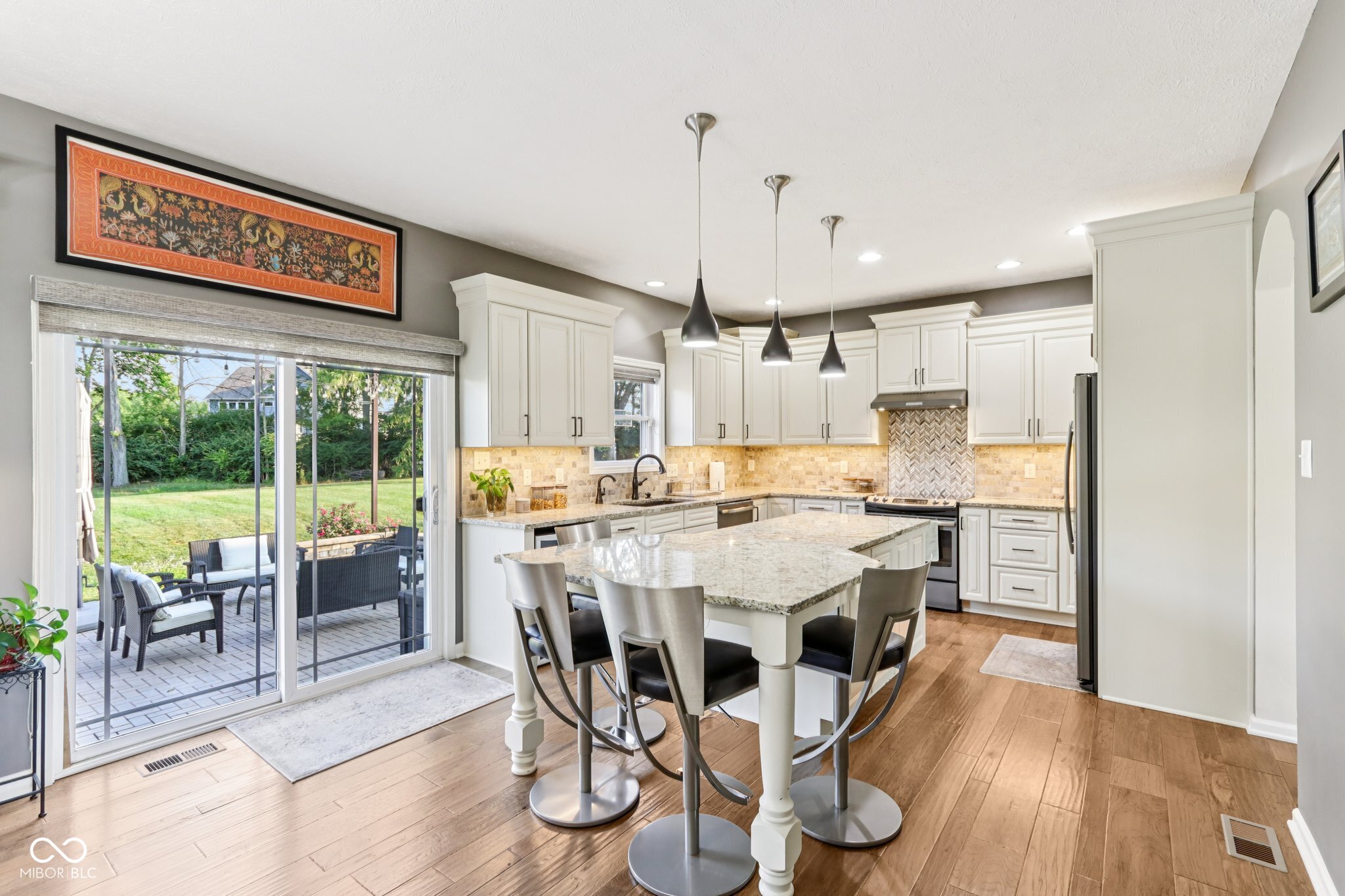 4100 Field Master Circle