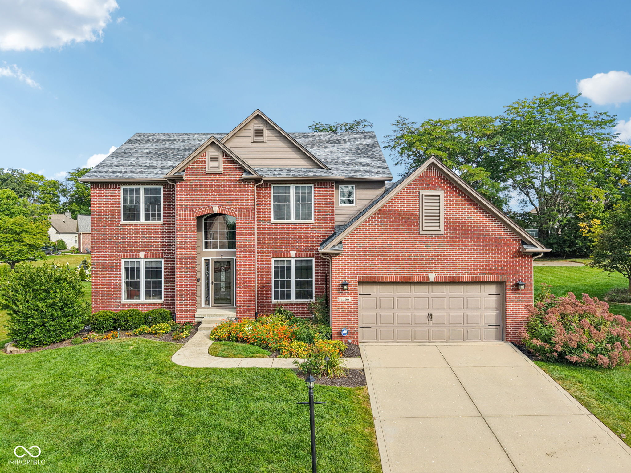 4100 Field Master Circle