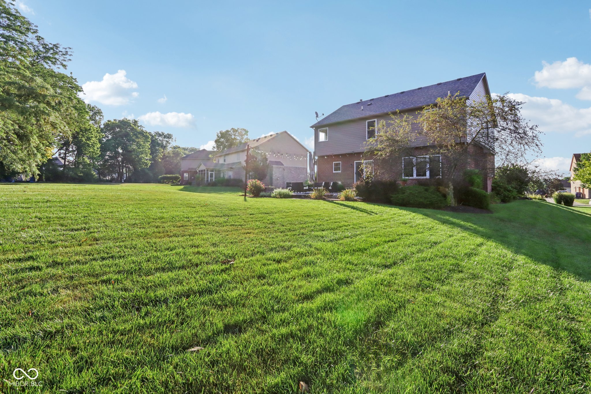 4100 Field Master Circle