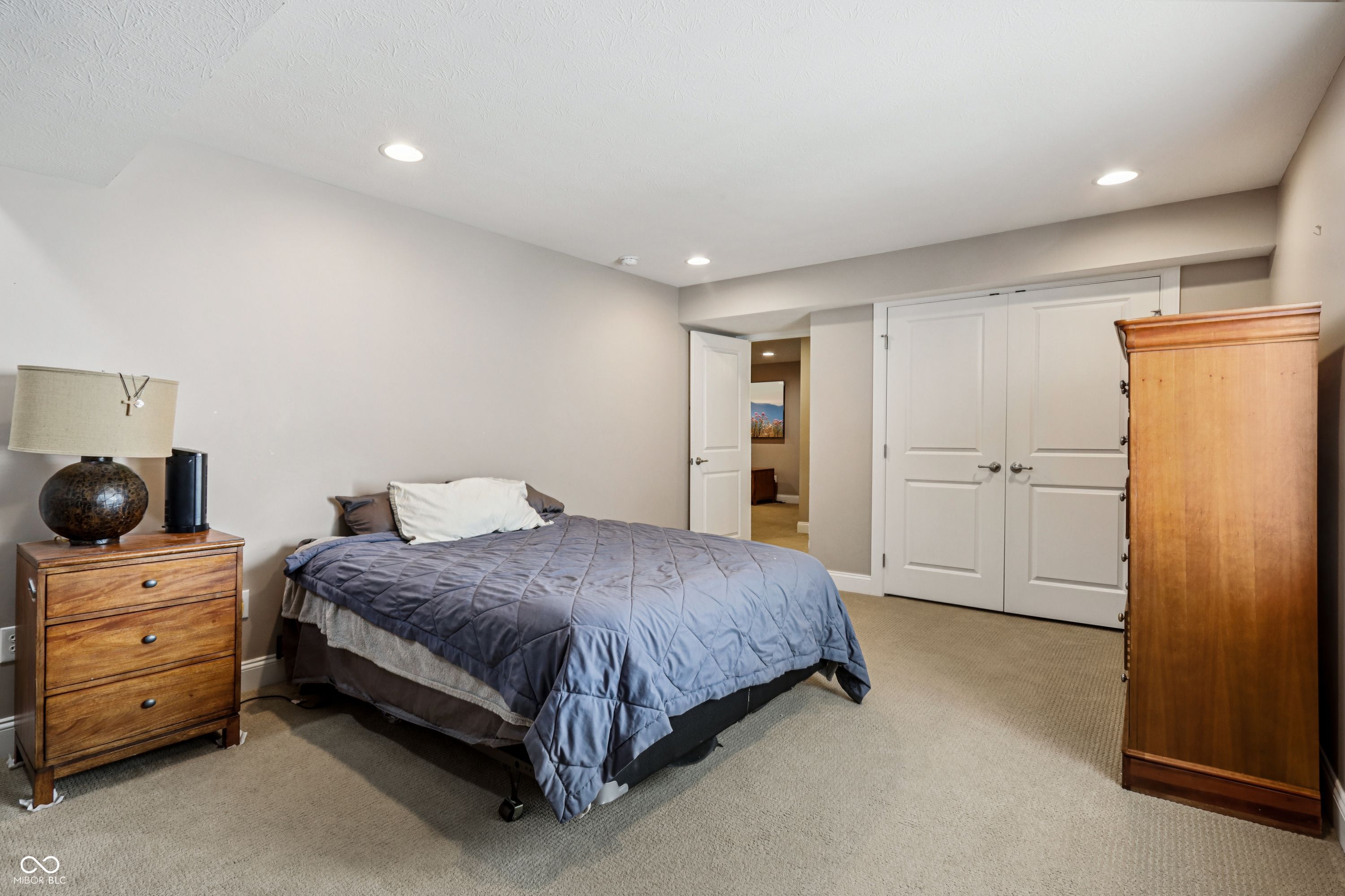 4996 Holston Hills Drive