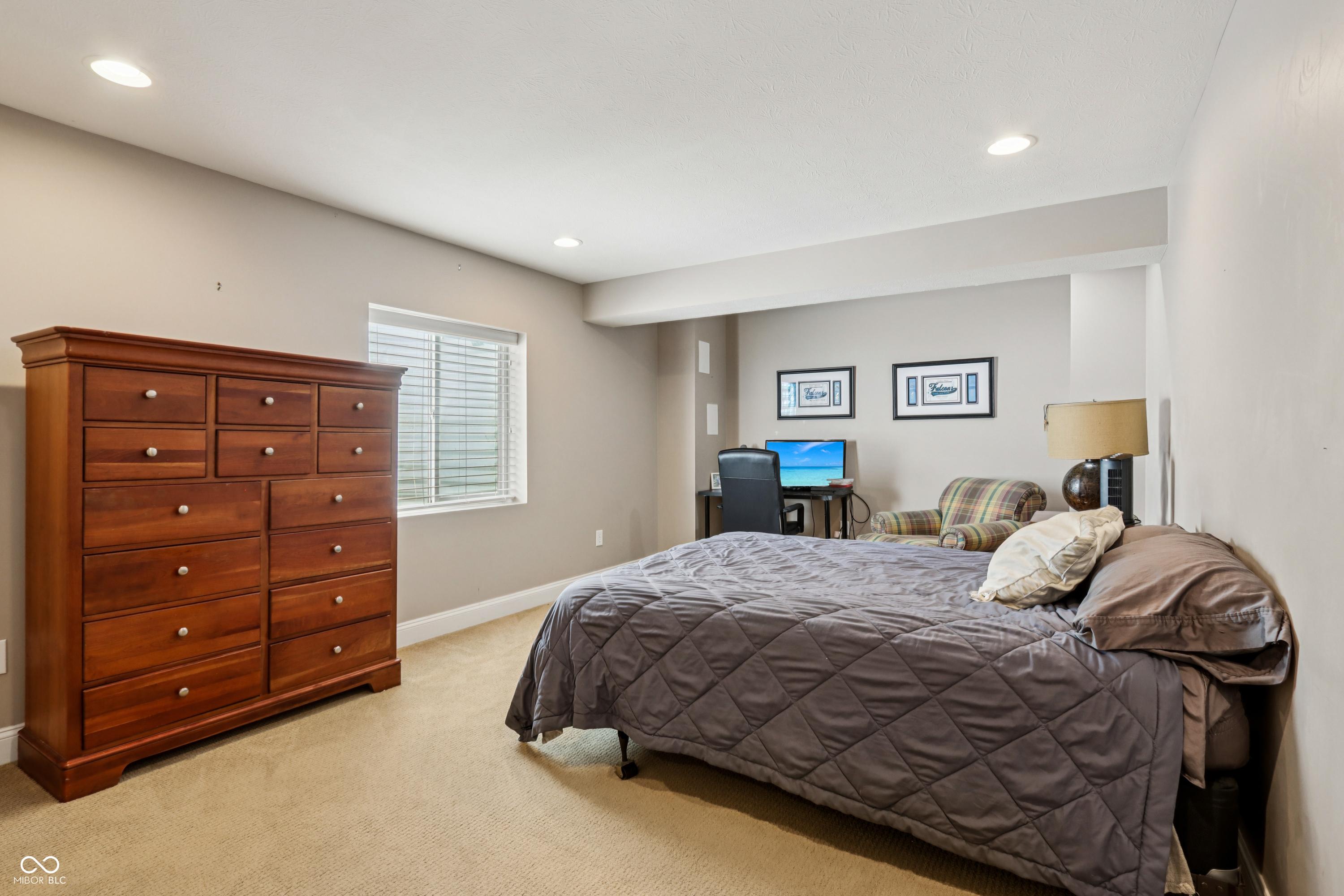 4996 Holston Hills Drive