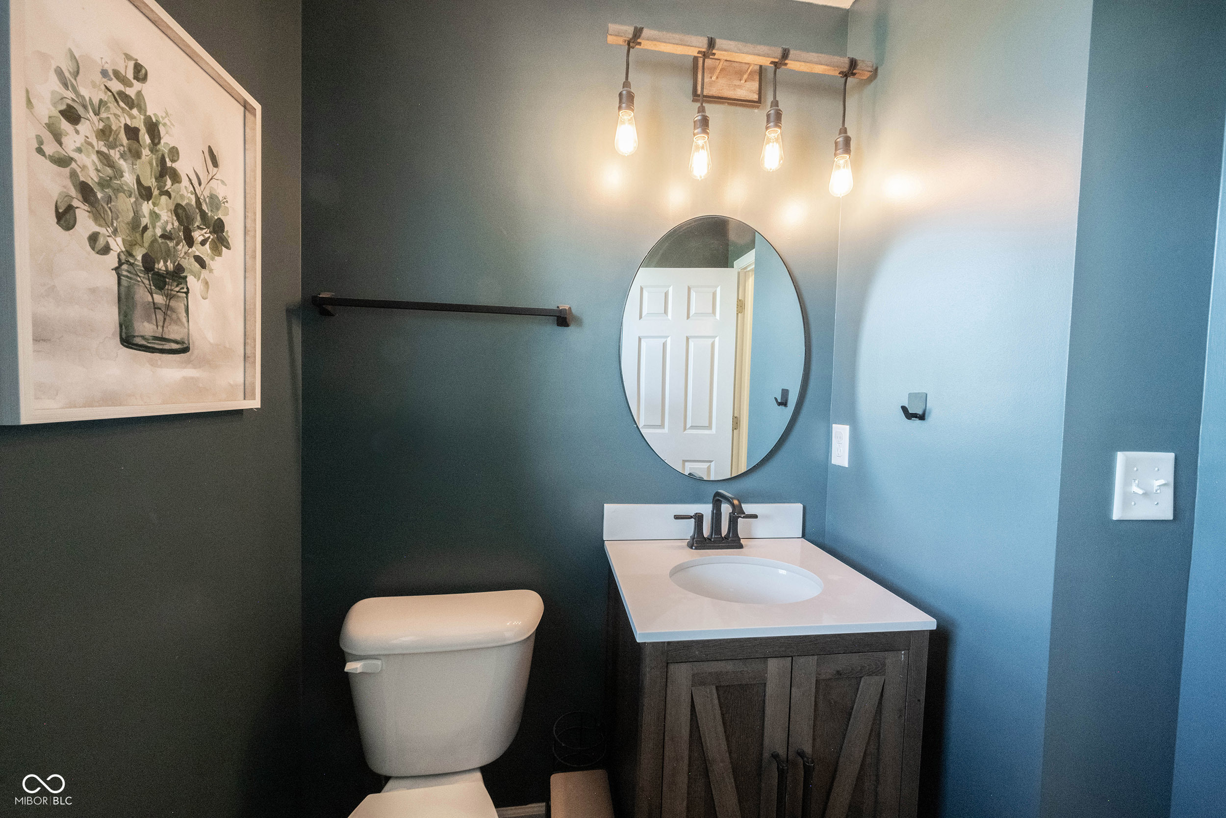 10389 Blue Ribbon Boulevard