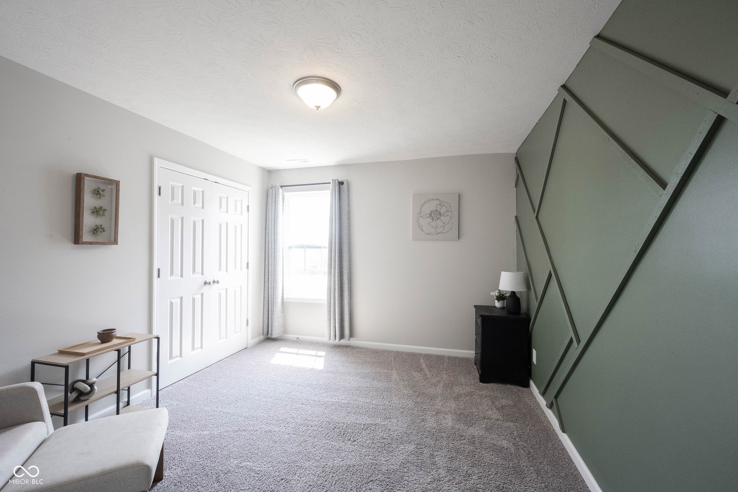 10389 Blue Ribbon Boulevard