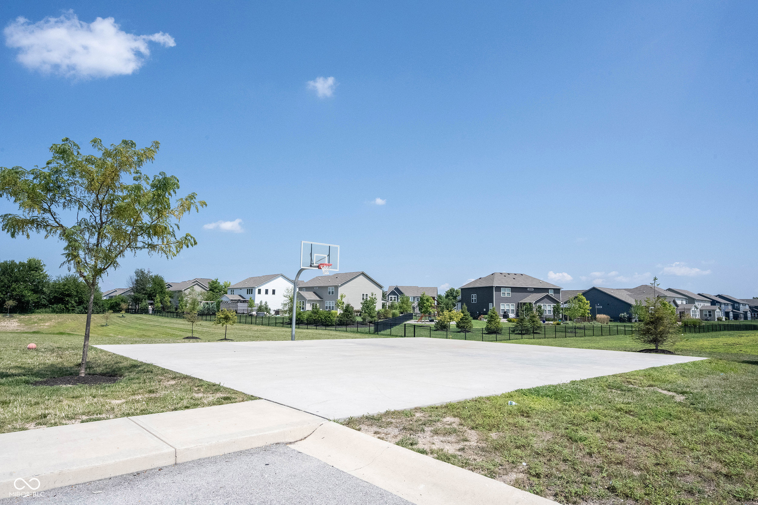 10389 Blue Ribbon Boulevard