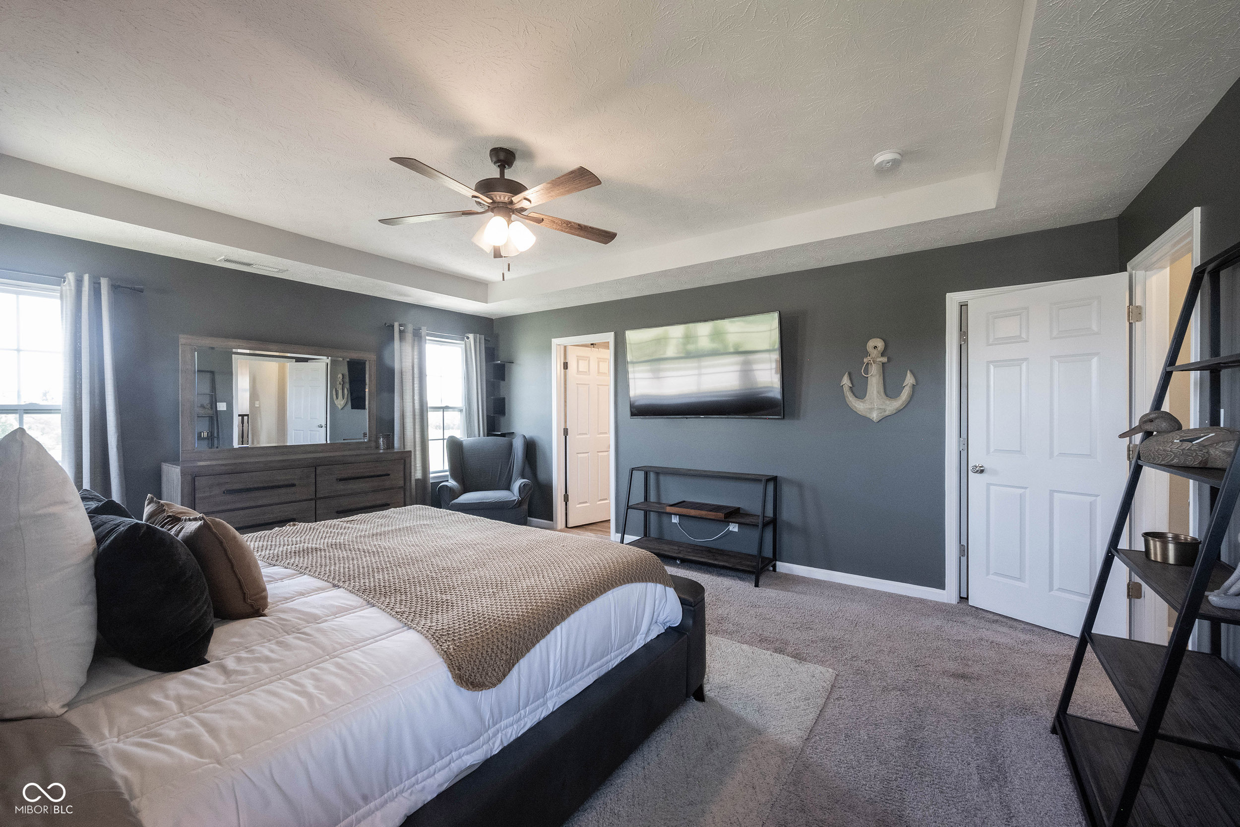 10389 Blue Ribbon Boulevard