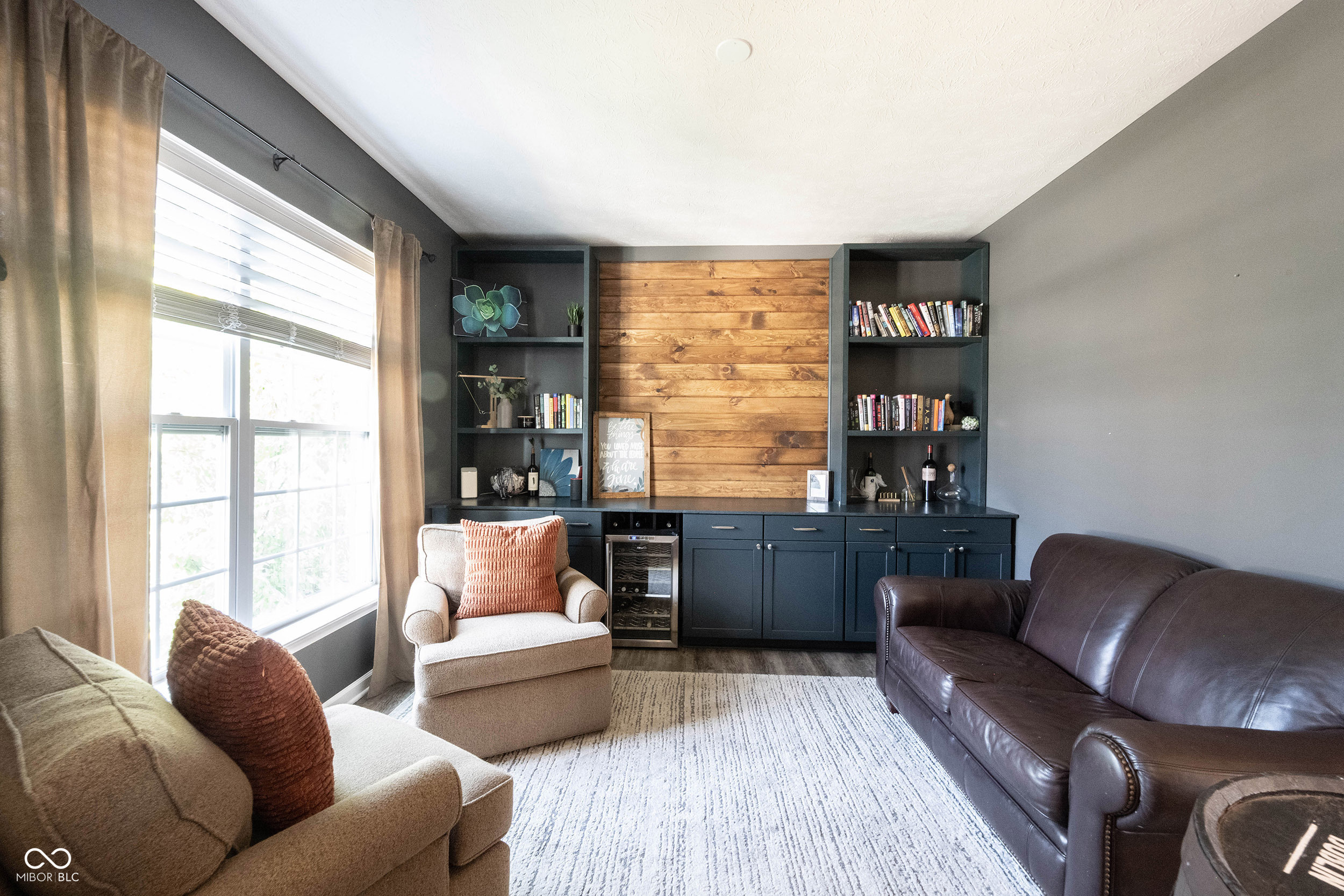 10389 Blue Ribbon Boulevard