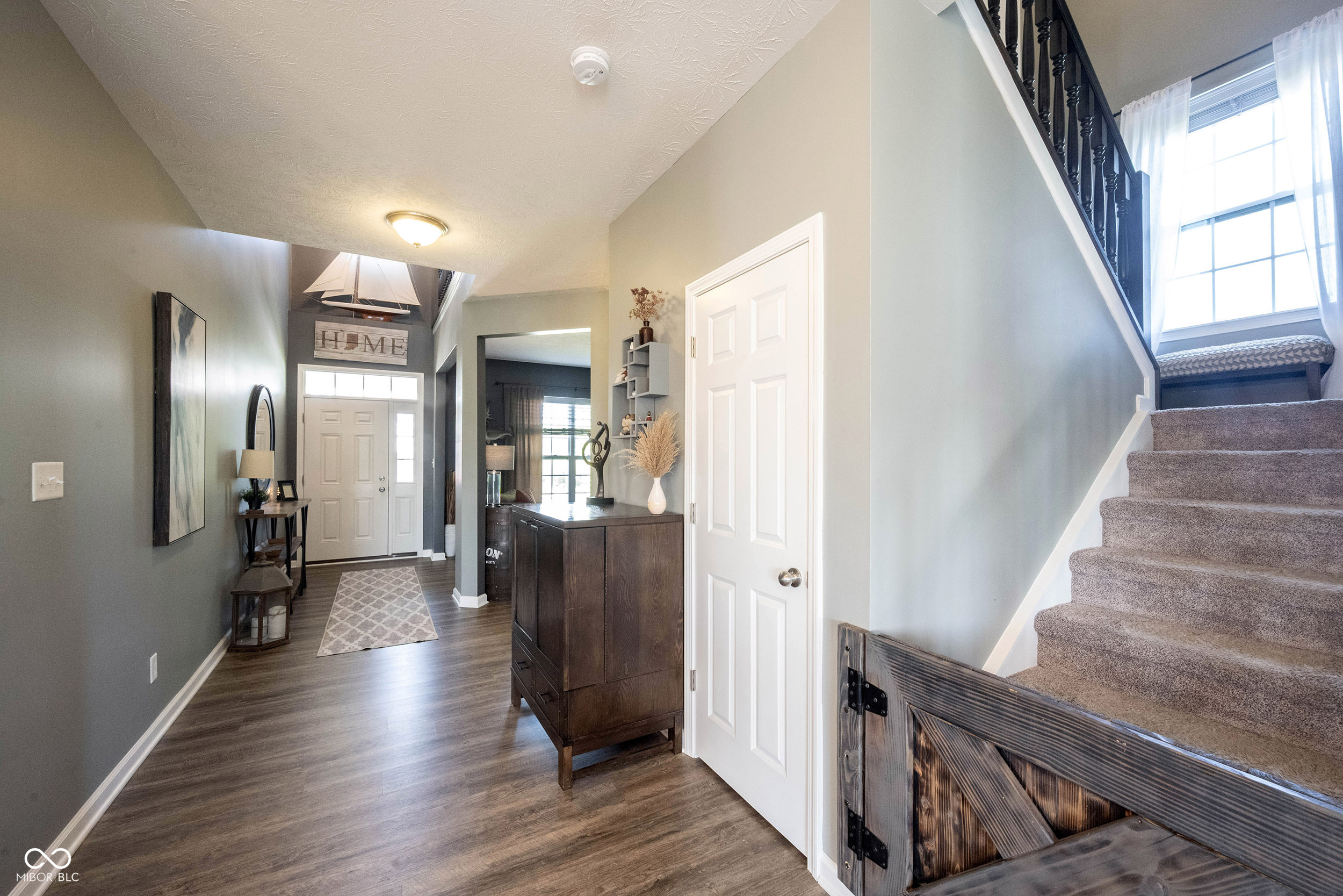 10389 Blue Ribbon Boulevard