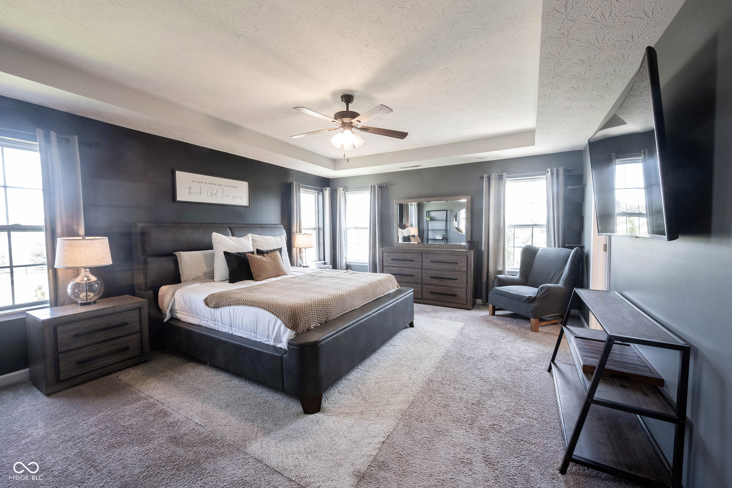 10389 Blue Ribbon Boulevard