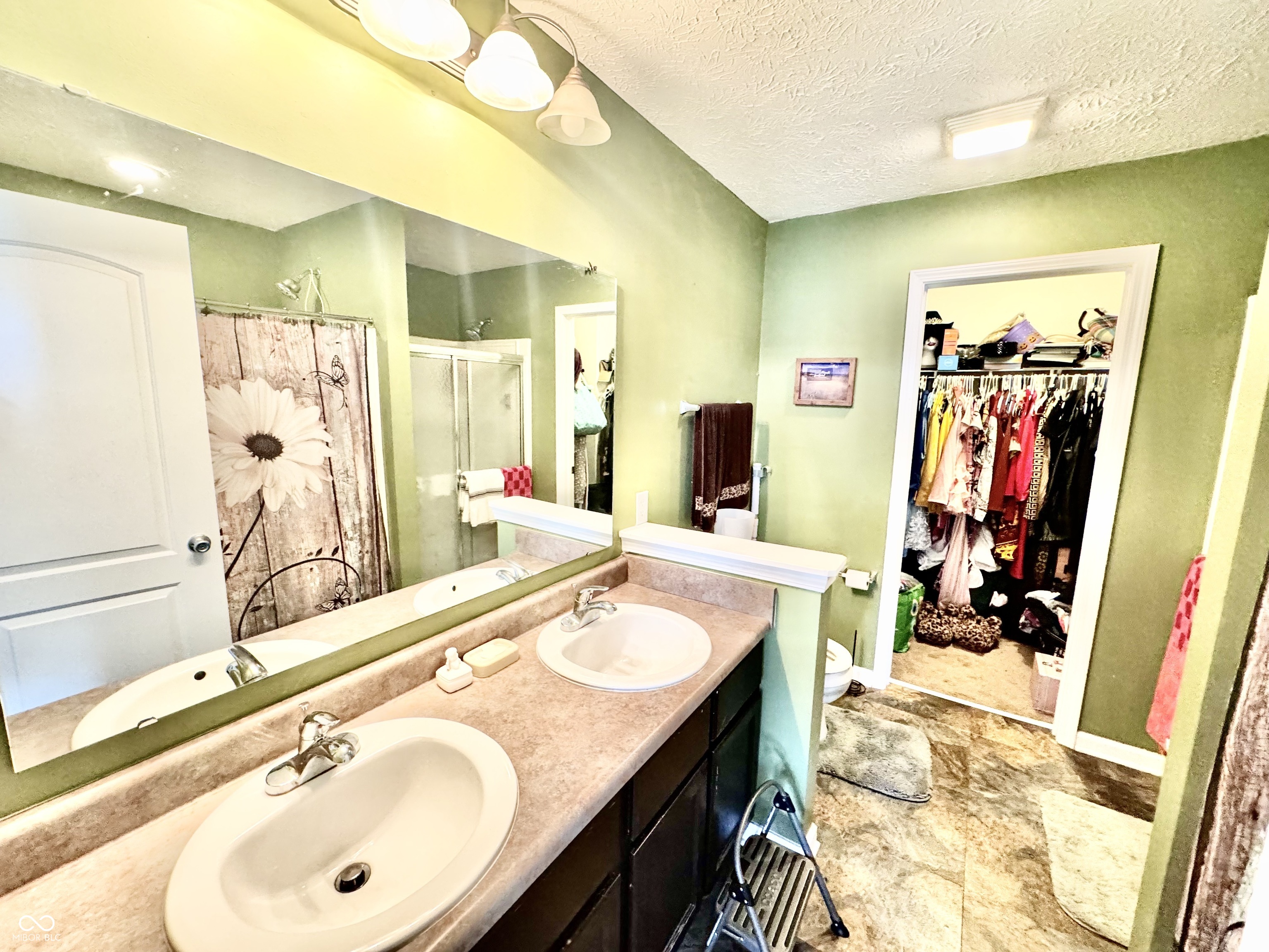 4046 Steelewater Way