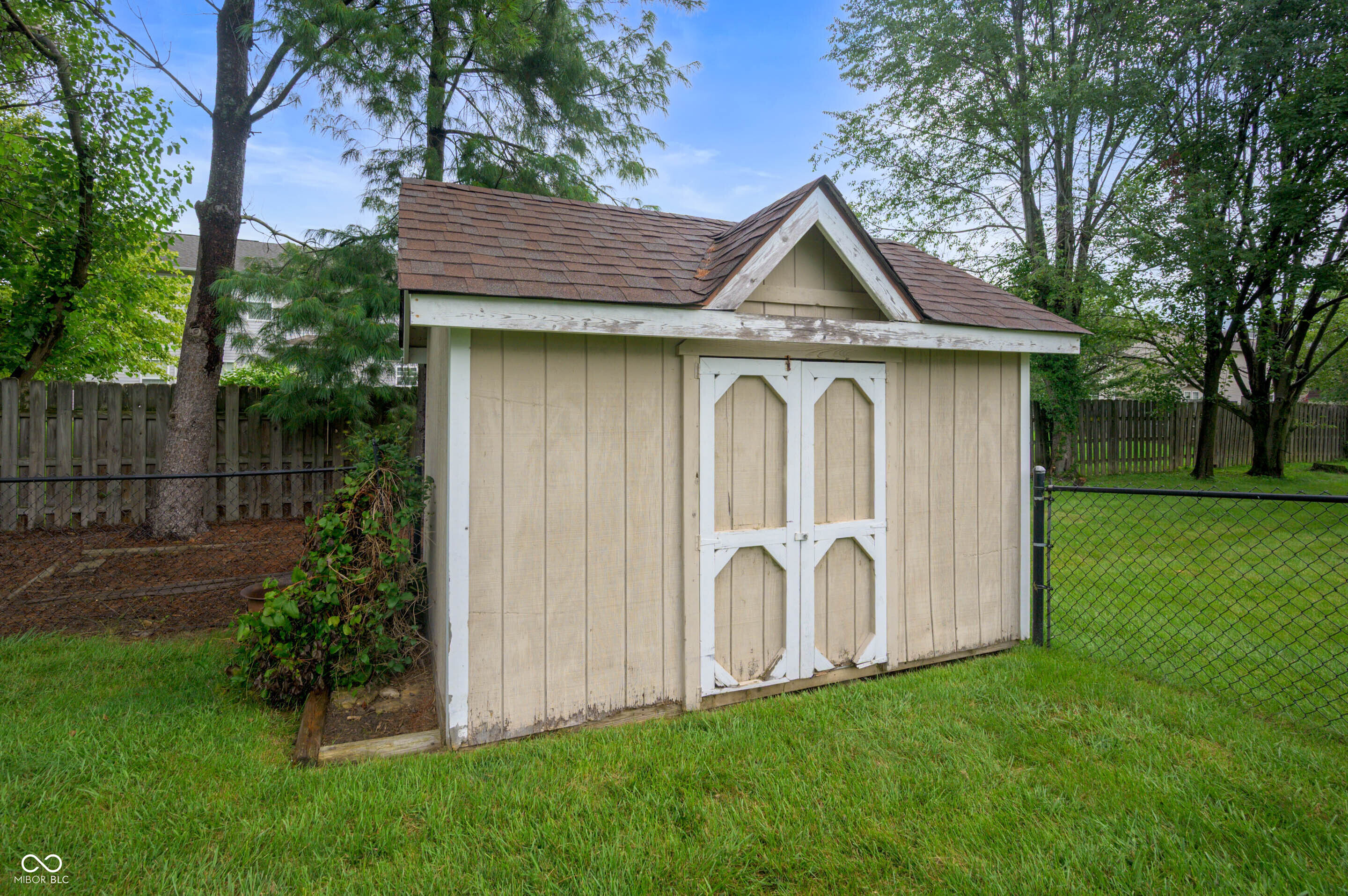 11008 Springtree Place