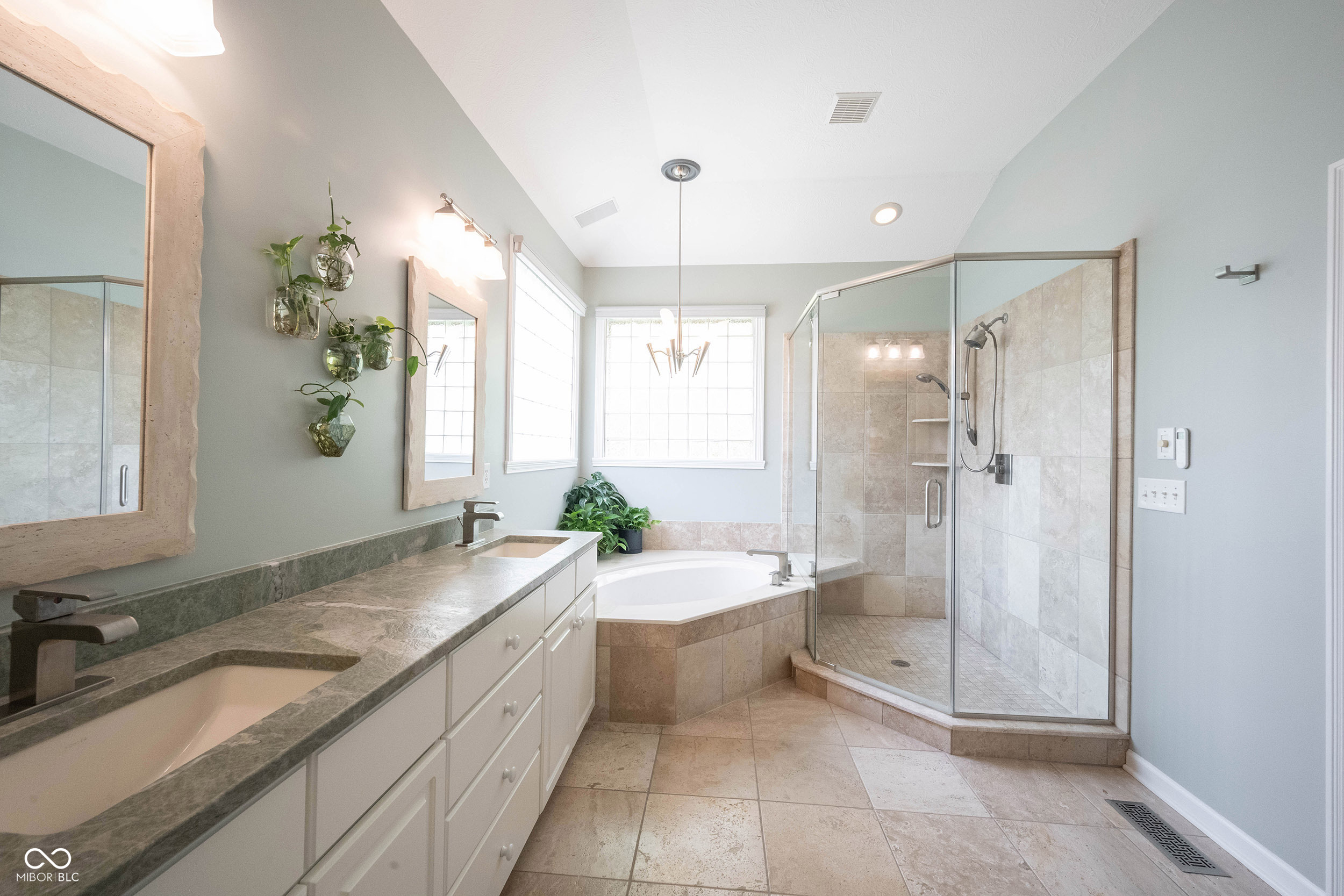 10510 Inverness Court