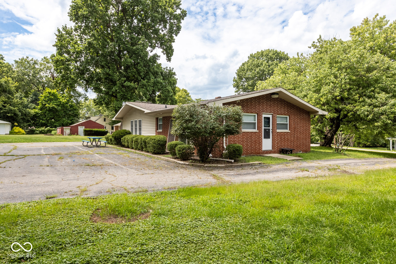 1459 E Brunswick Avenue