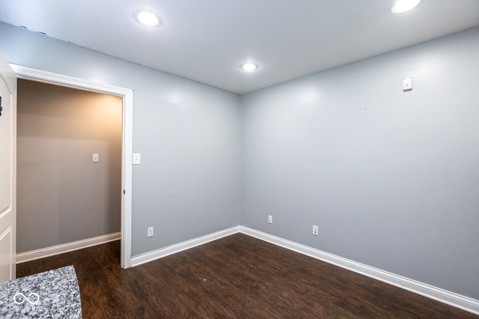 1459 E Brunswick Avenue