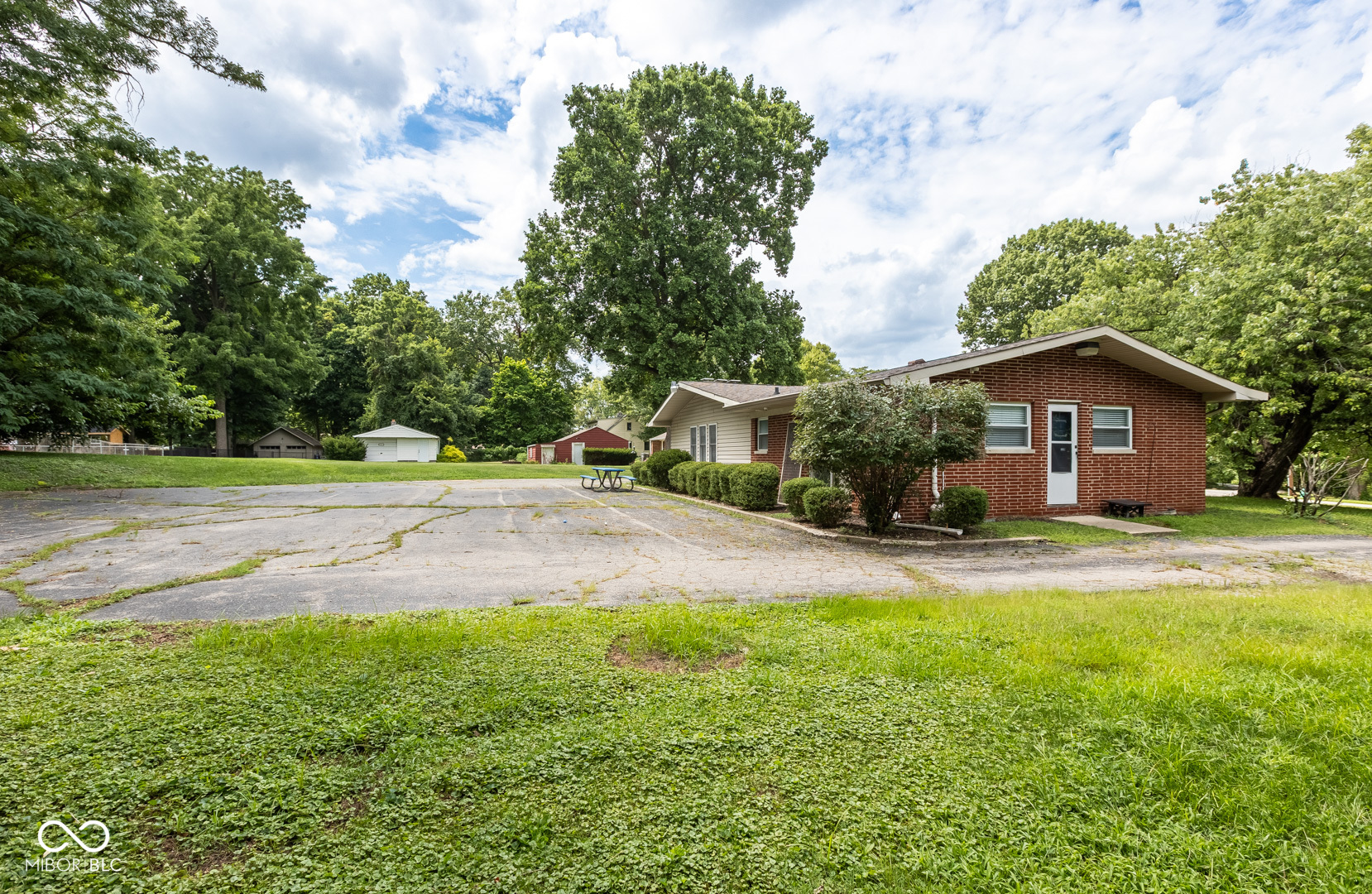 1459 E Brunswick Avenue