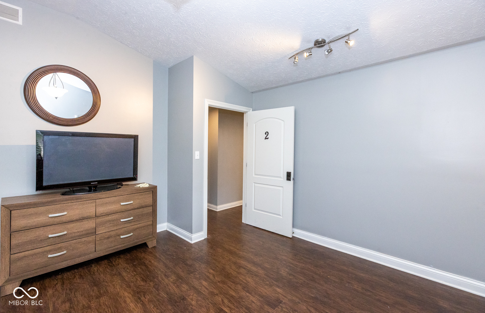 1459 E Brunswick Avenue