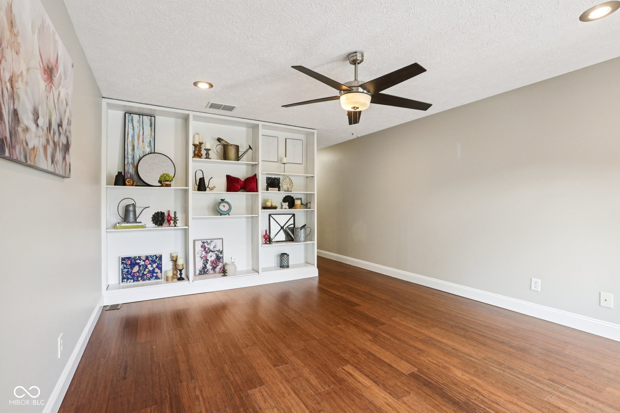 5653 Crittenden Avenue