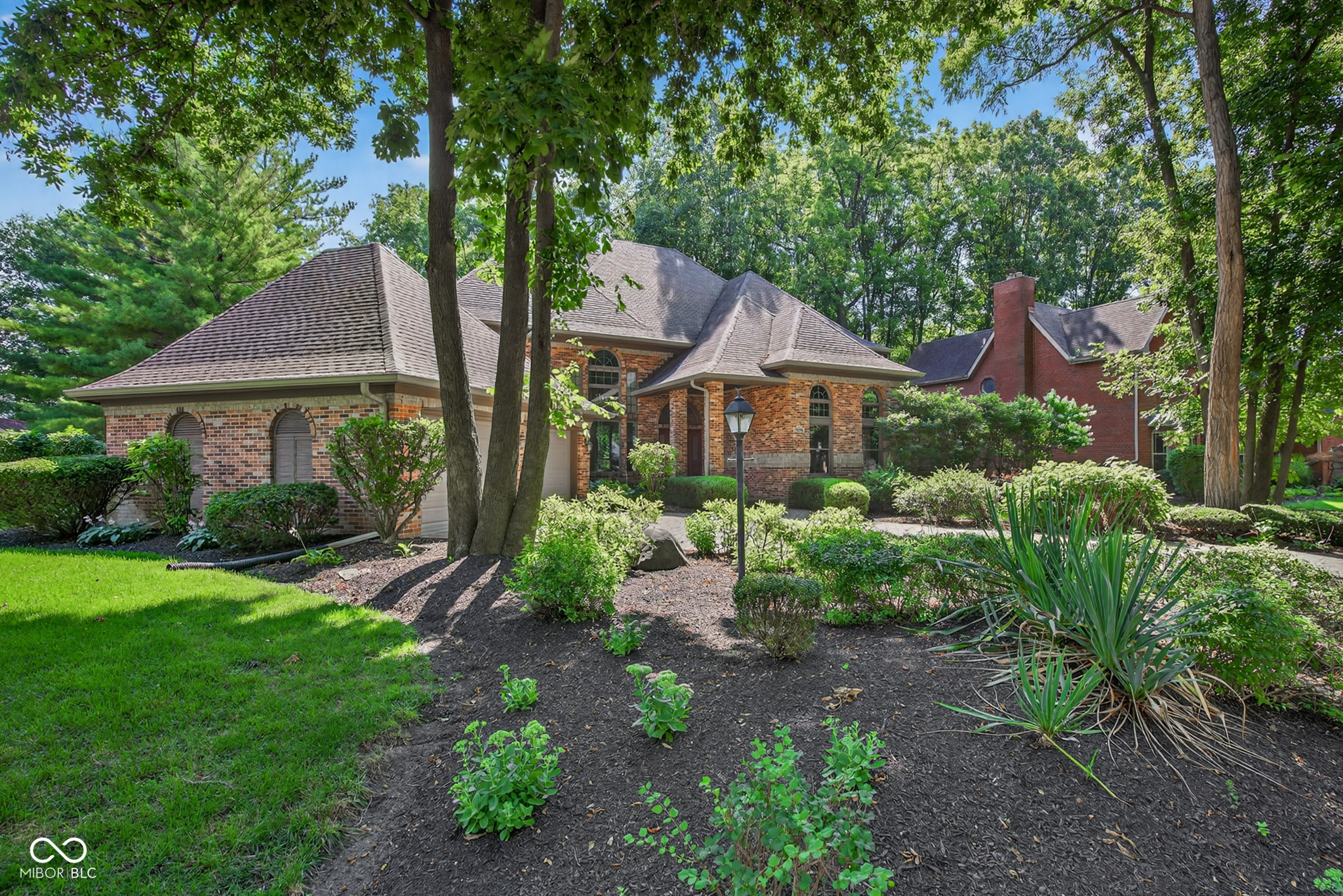 2304 N Kensington Way