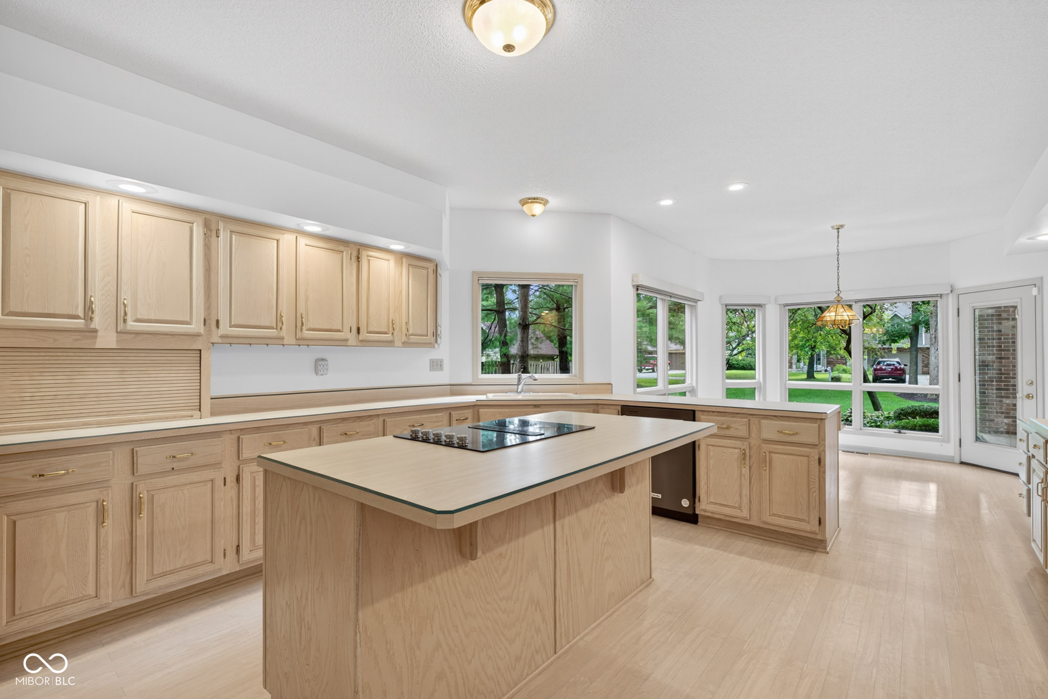 2304 N Kensington Way