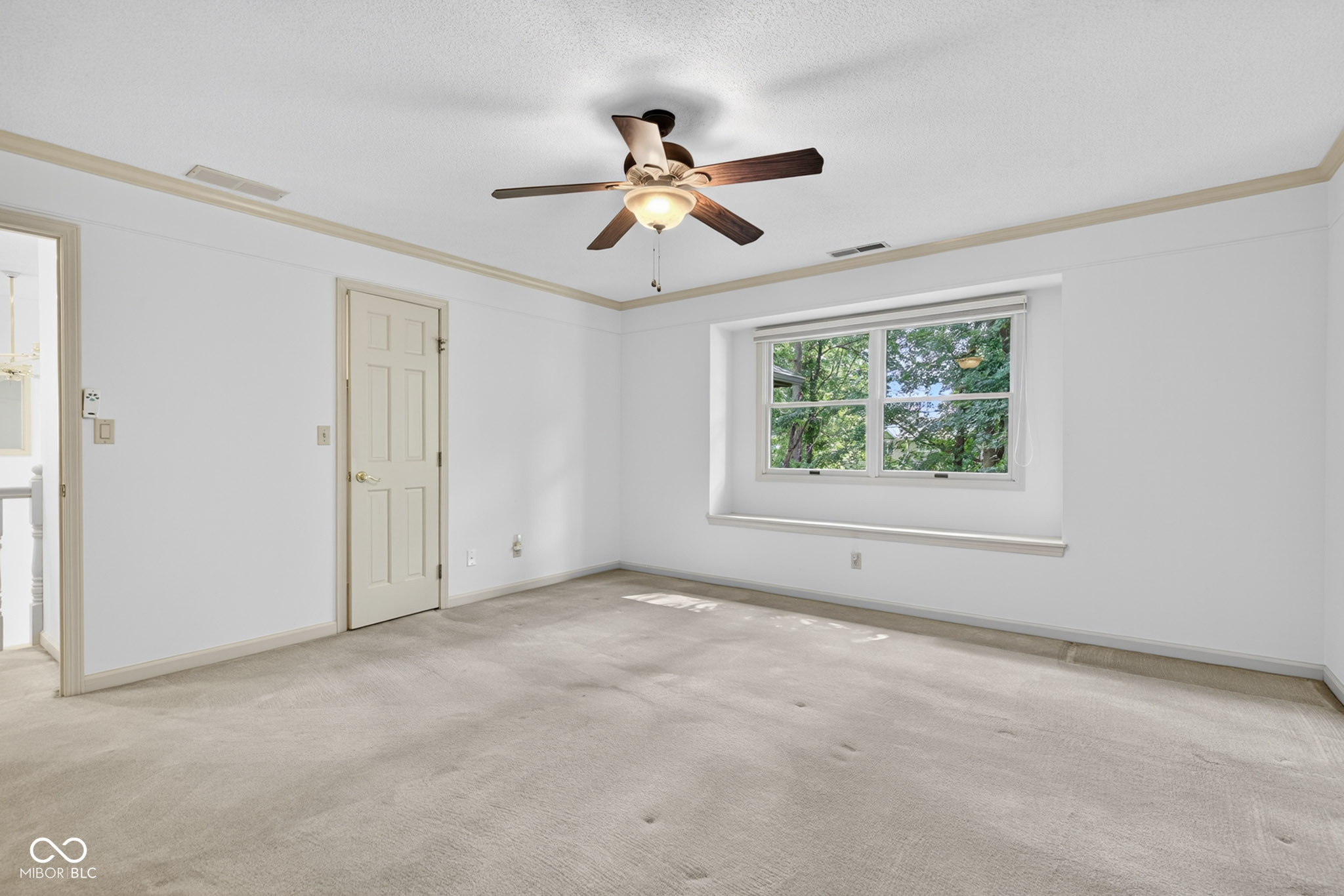 2304 N Kensington Way