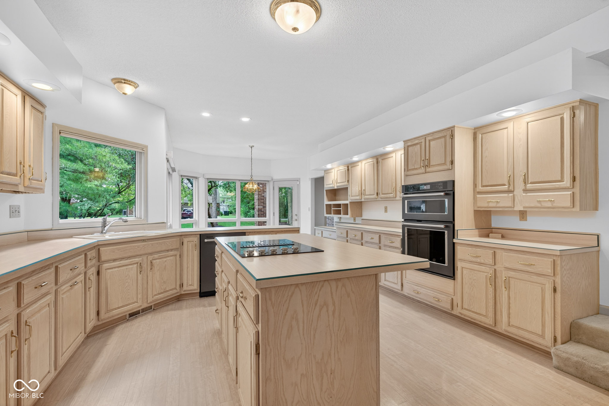 2304 N Kensington Way