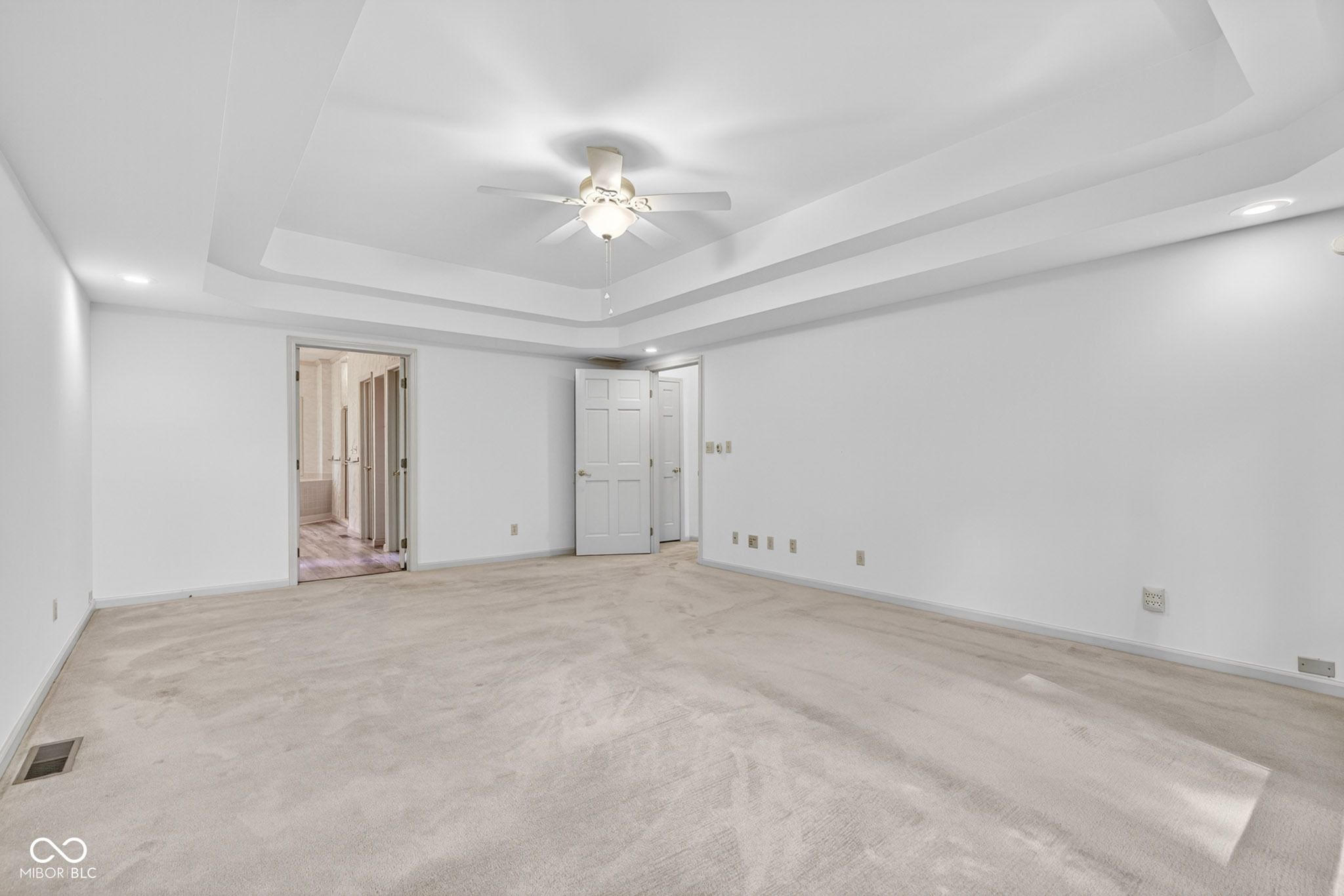 2304 N Kensington Way