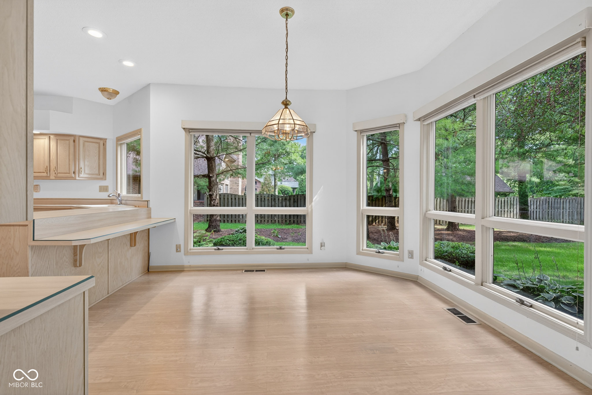 2304 N Kensington Way