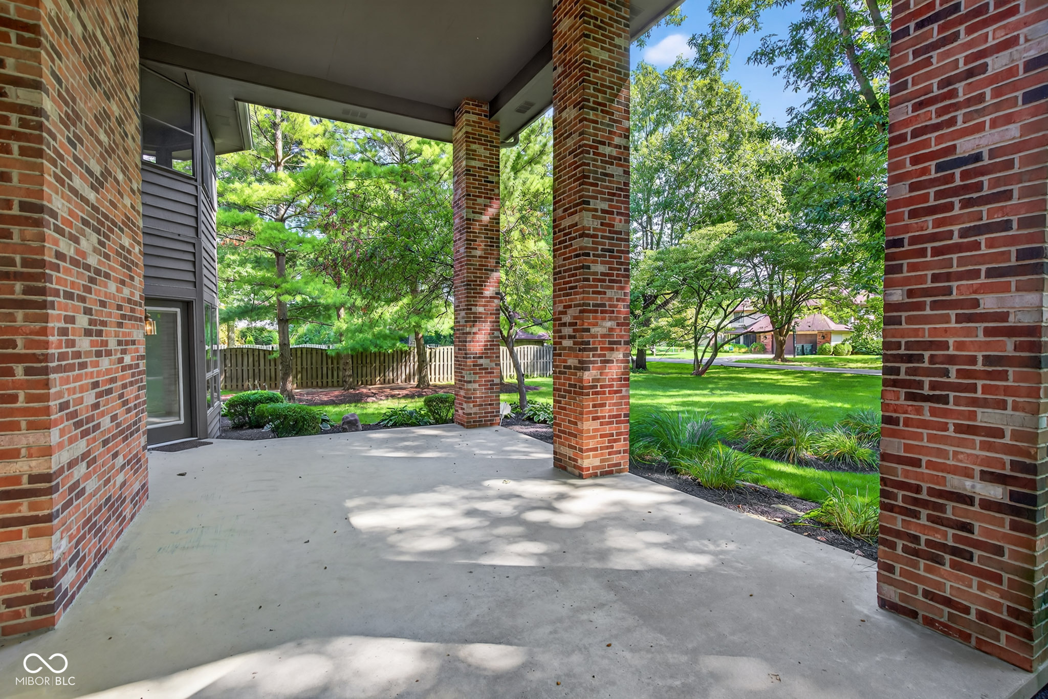 2304 N Kensington Way