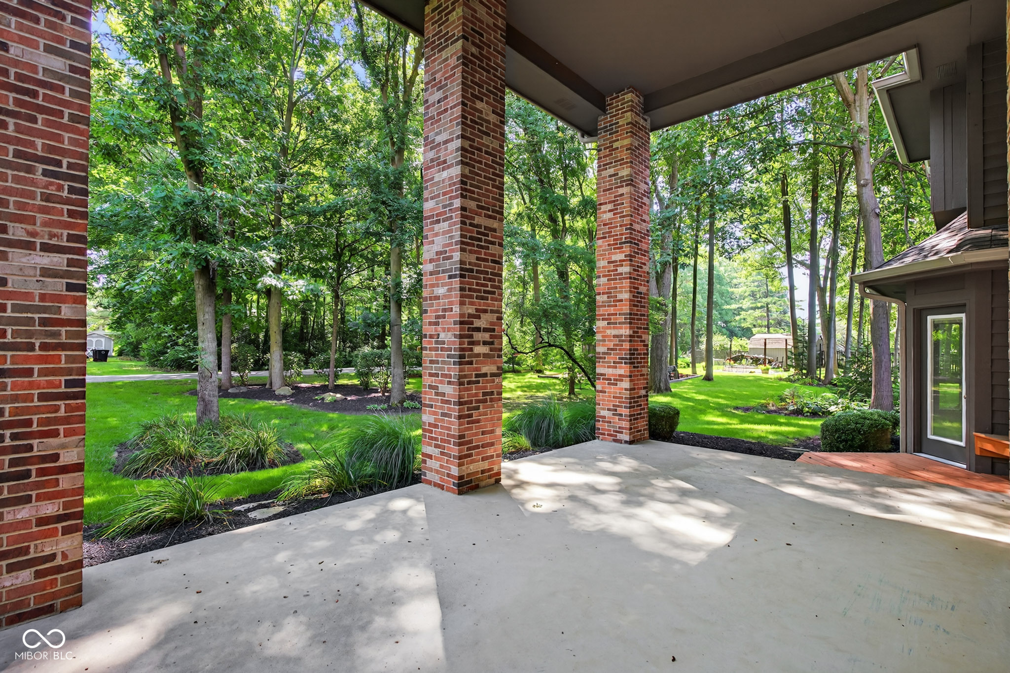 2304 N Kensington Way