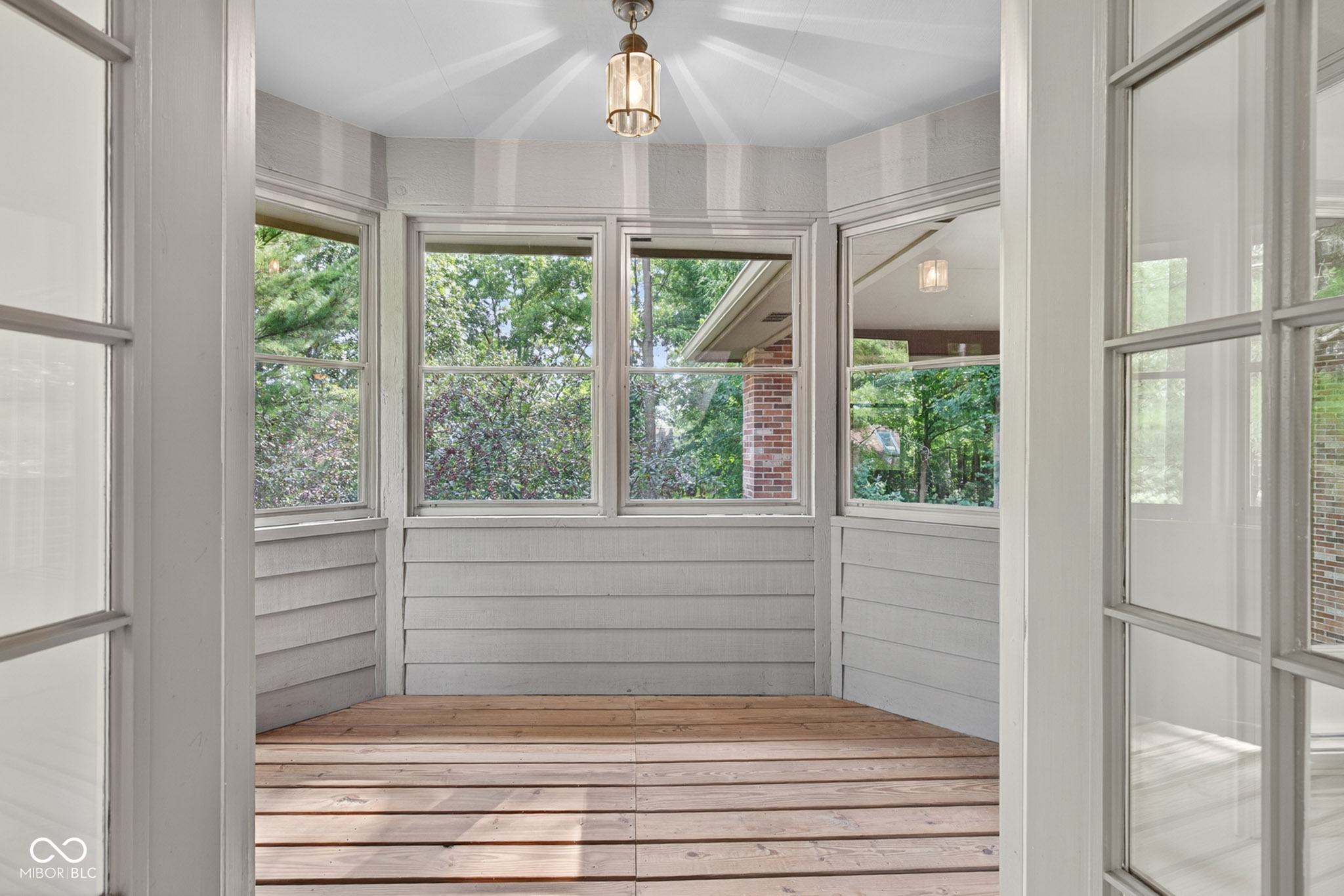 2304 N Kensington Way